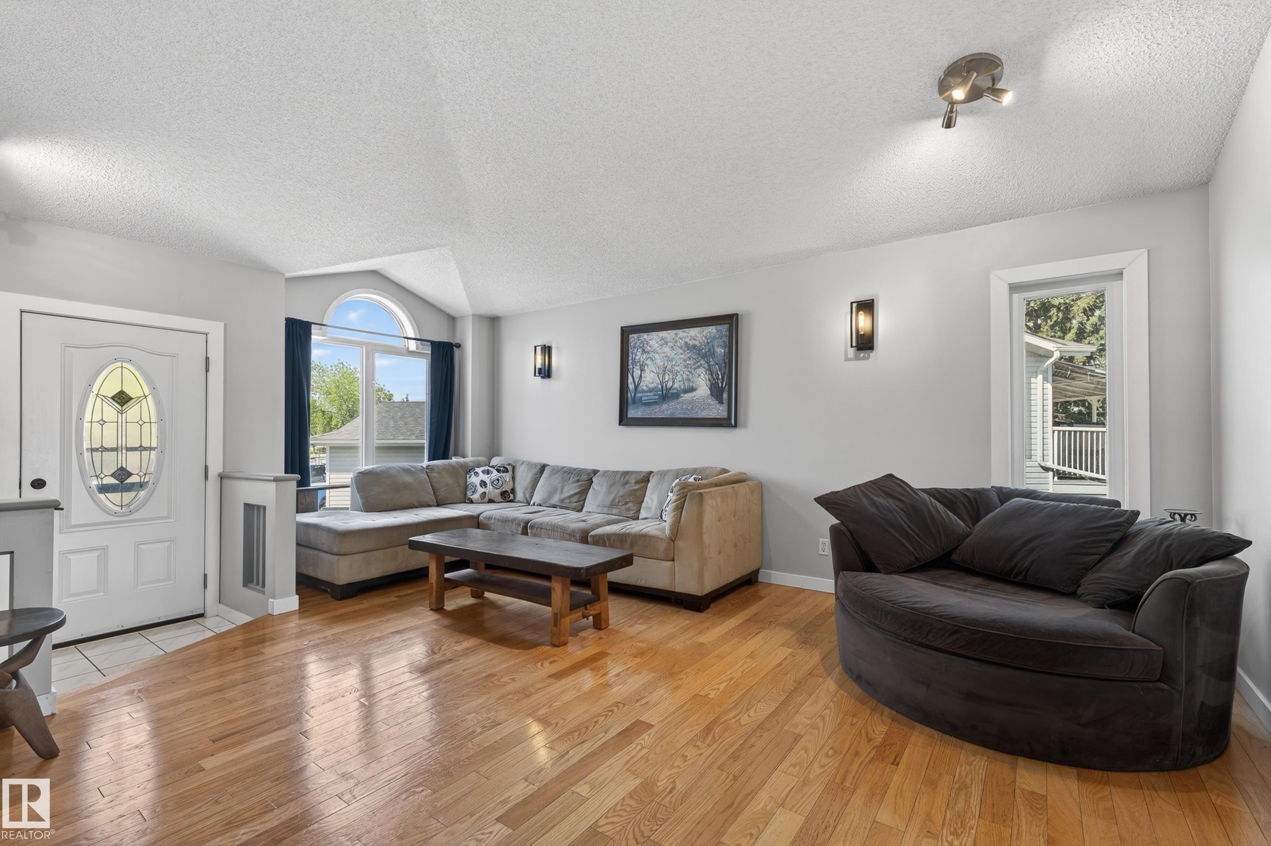 Photo 6 at 592 Rainbow Crescent, Regency Park, Sherwood Park