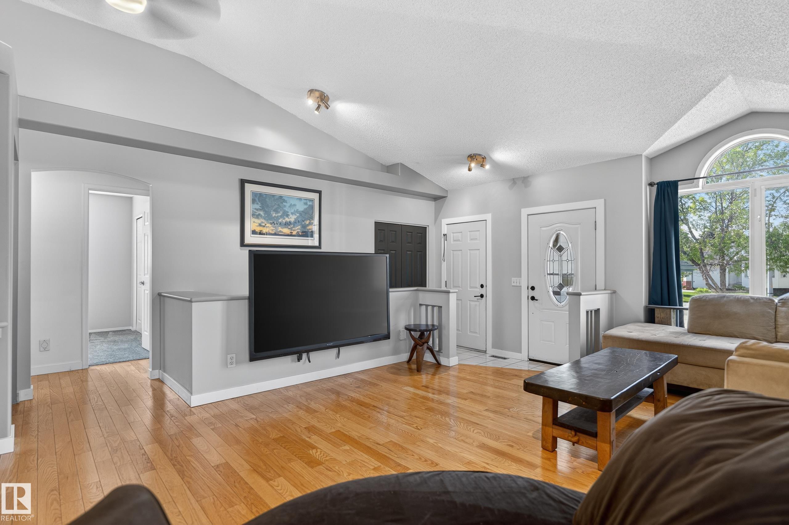 Photo 7 at 592 Rainbow Crescent, Regency Park, Sherwood Park
