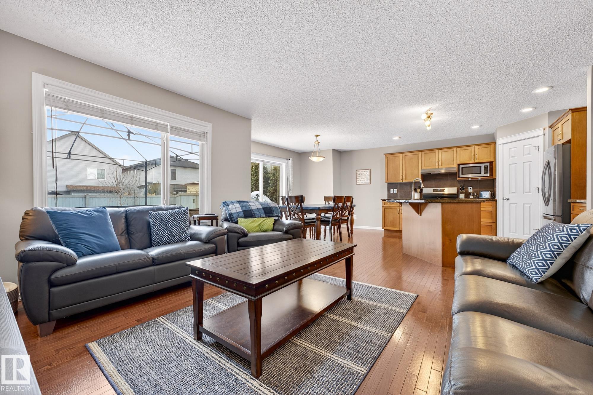 Photo 11 at 21907 95 Avenue NW, Secord, Edmonton