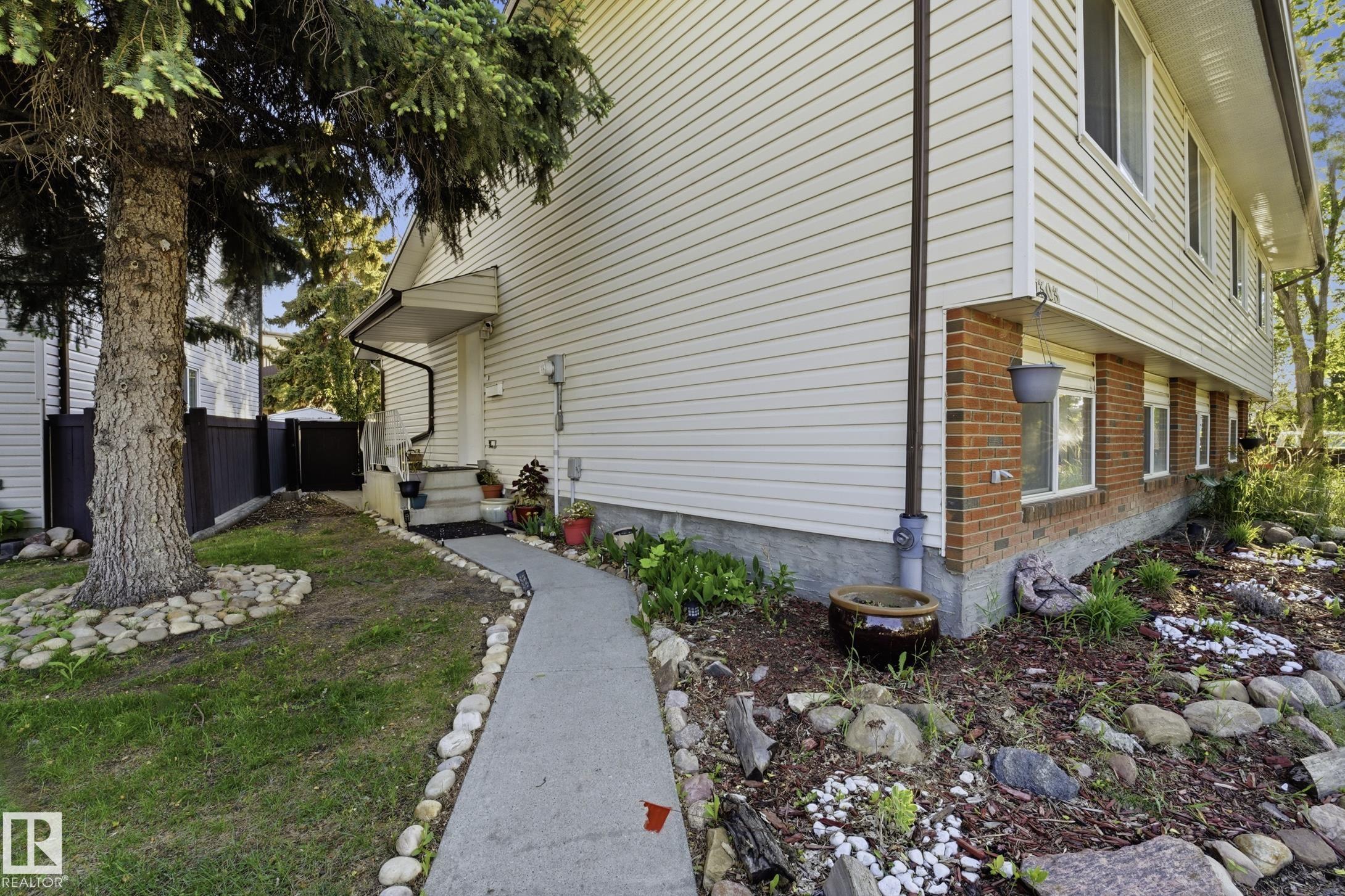 7303 180 Street NW, Lymburn, Edmonton