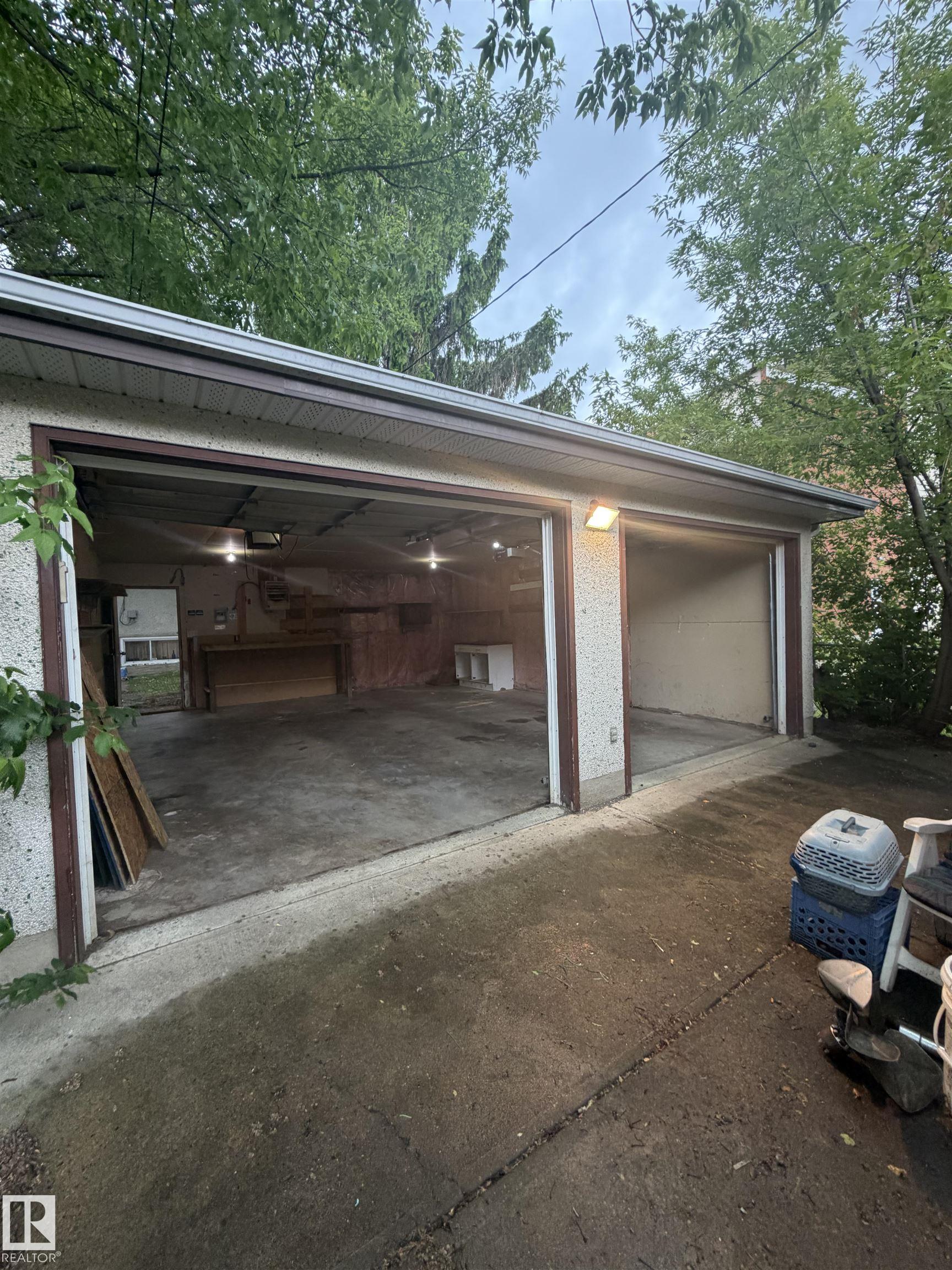 Photo 13 at 9640 74 Avenue NW, Ritchie, Edmonton