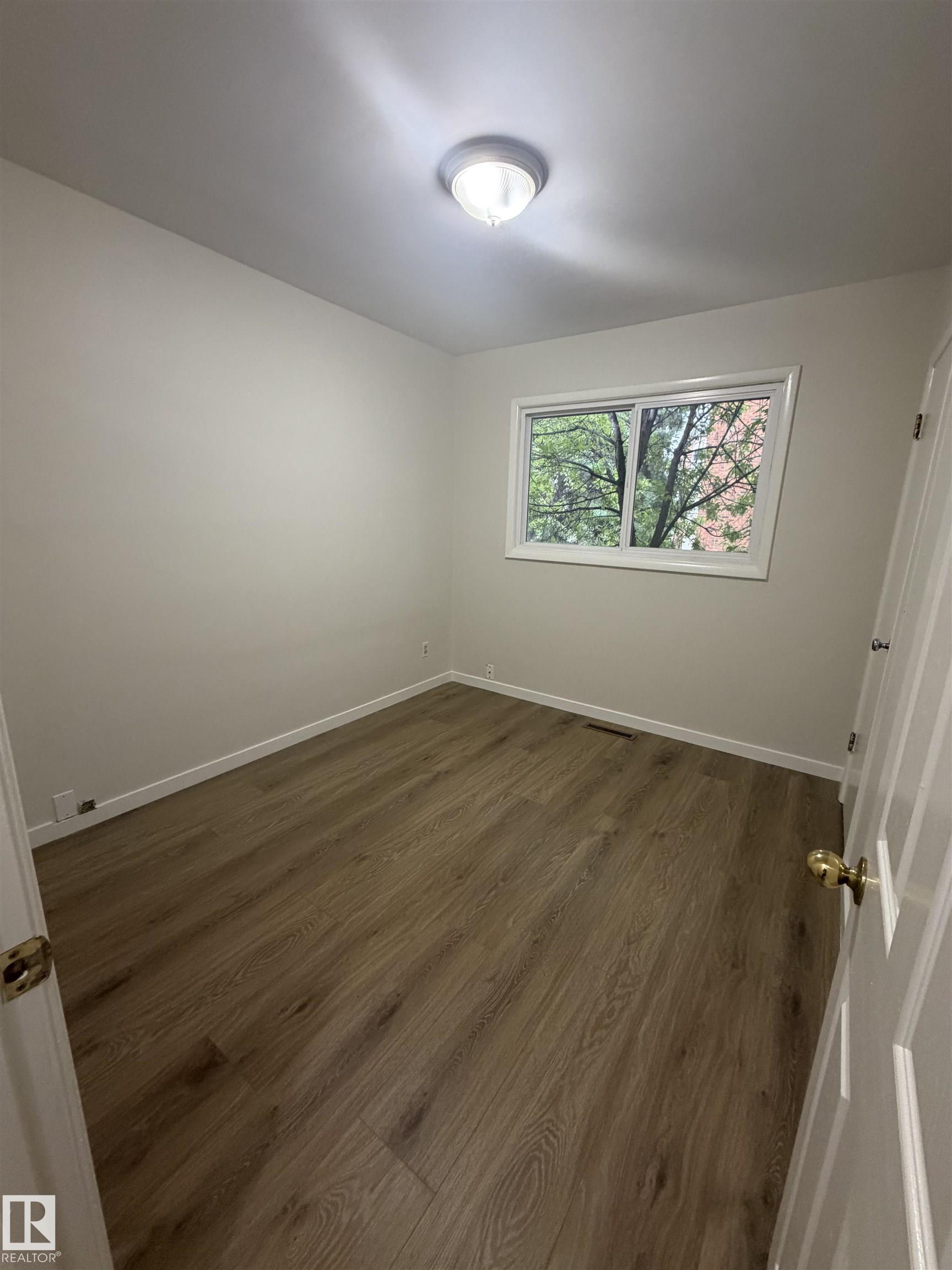 Photo 8 at 9640 74 Avenue NW, Ritchie, Edmonton
