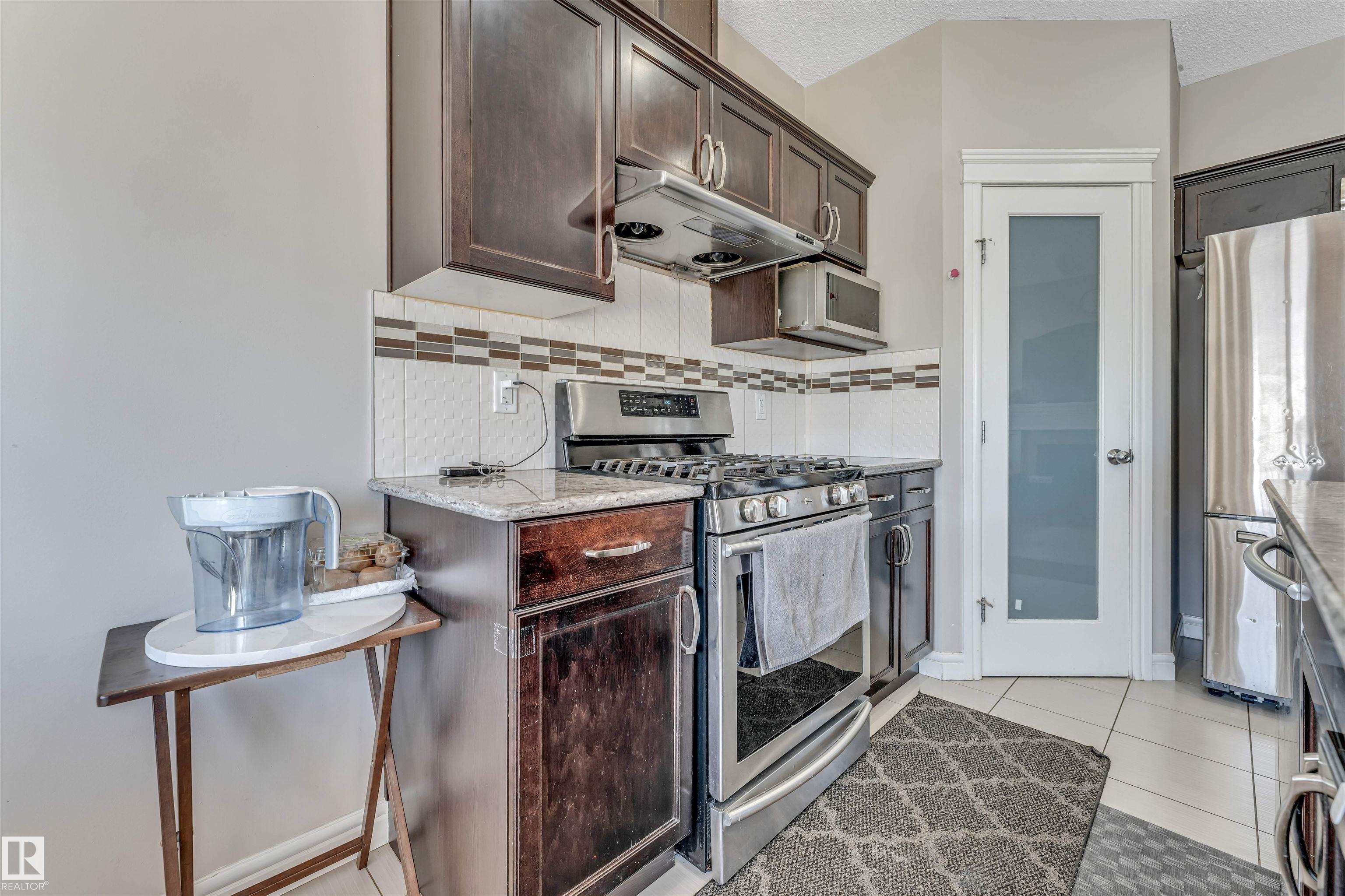 Photo 10 at 2903 16 Avenue NW, Laurel, Edmonton