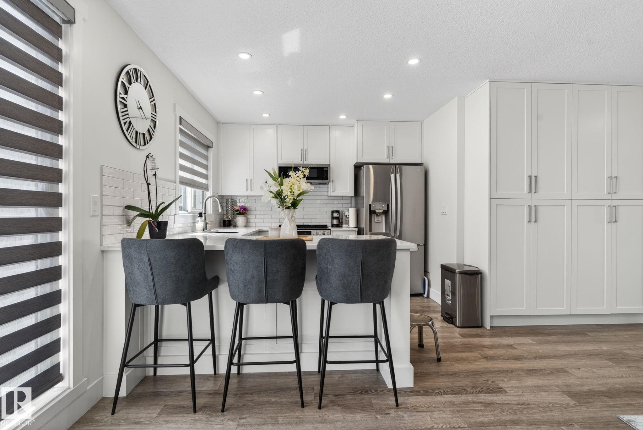 Photo 12 at 16 - 9250 156 Avenue NW, Eaux Claires, Edmonton