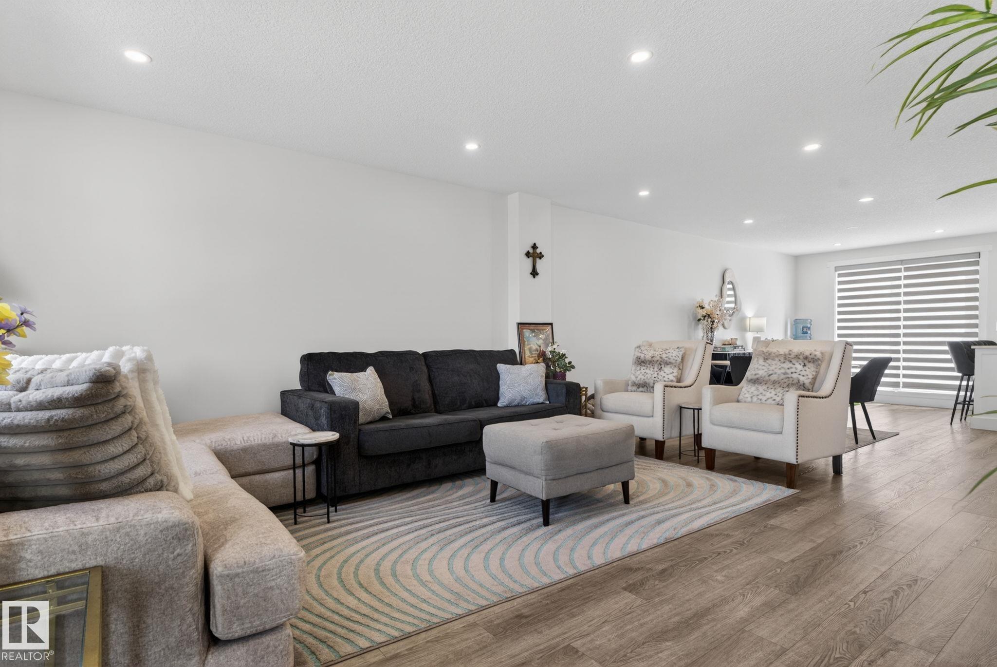16 - 9250 156 Avenue NW, Eaux Claires, Edmonton