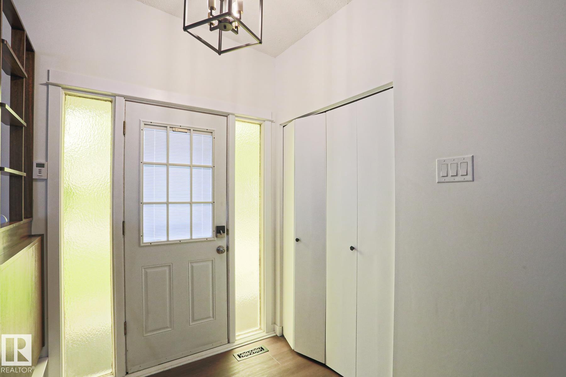 10 Murray Crescent, Mission, St. Albert