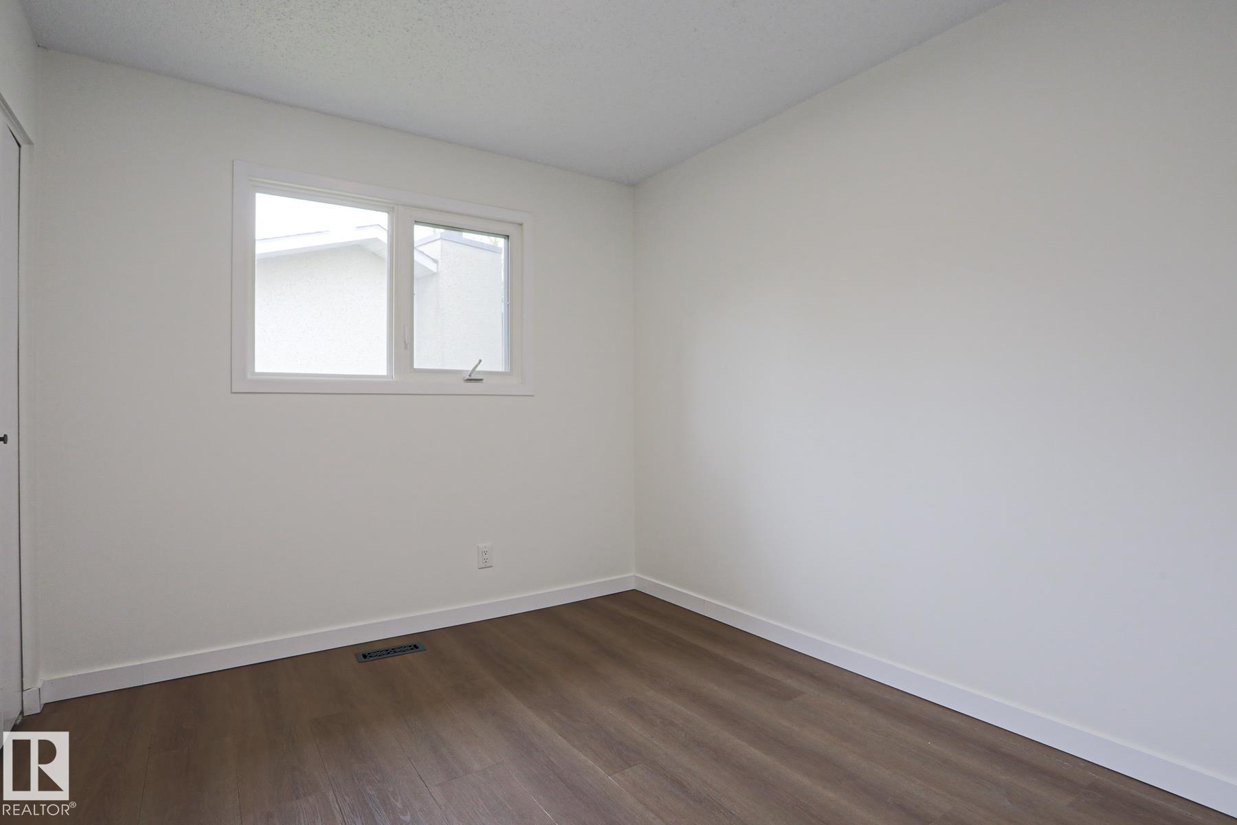 Photo 16 at 10 Murray Crescent, Mission, St. Albert