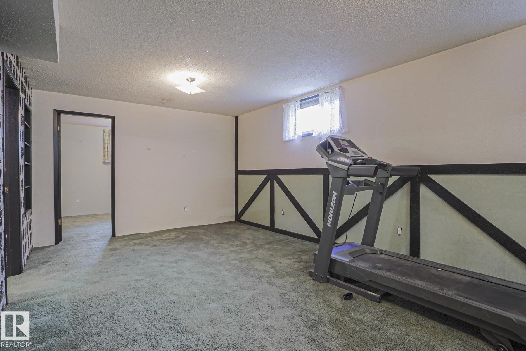 Photo 34 at 10 Murray Crescent, Mission, St. Albert