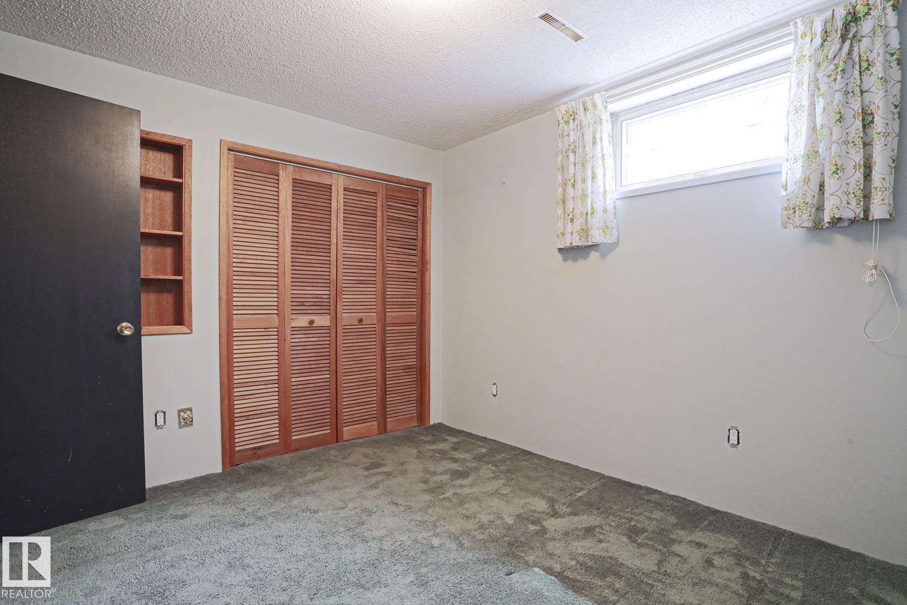 Photo 38 at 10 Murray Crescent, Mission, St. Albert