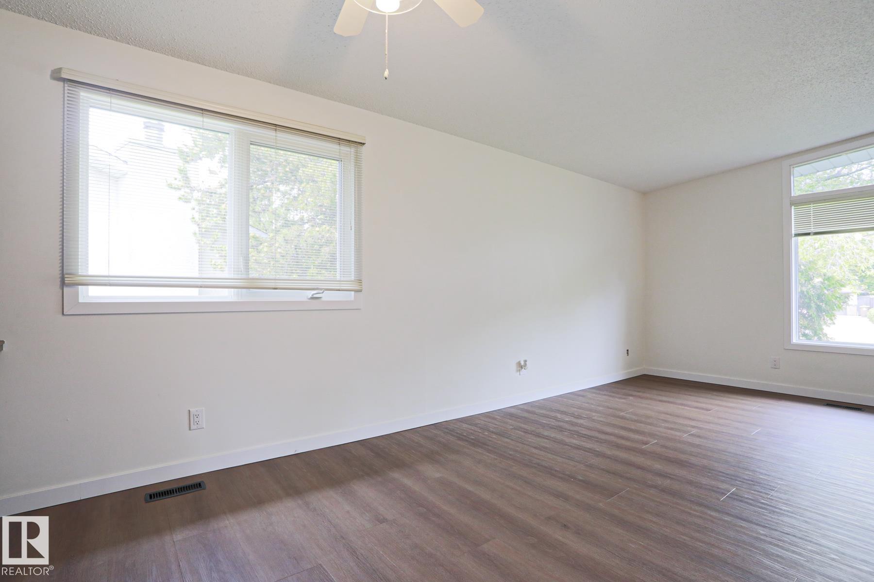 Photo 10 at 10 Murray Crescent, Mission, St. Albert