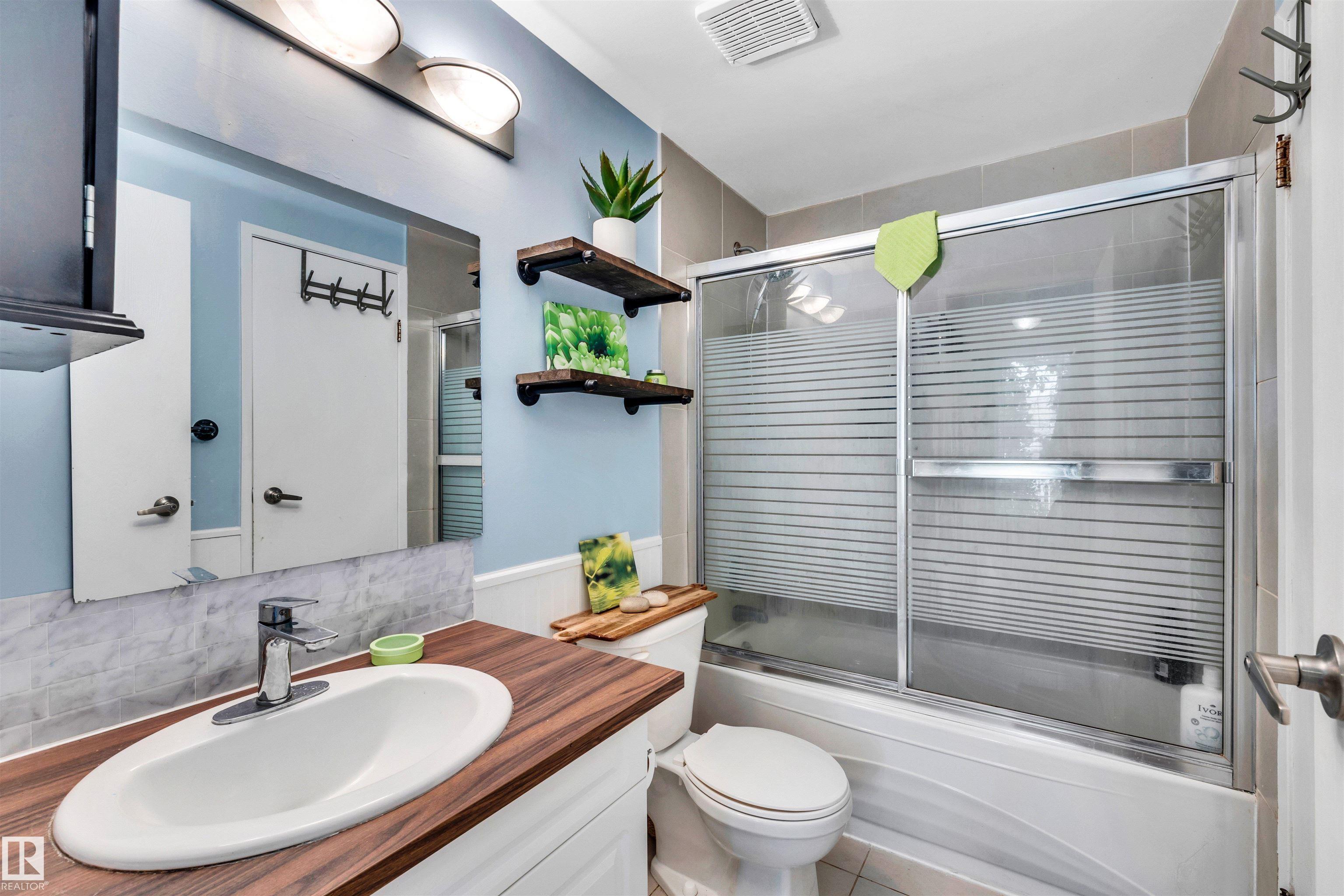 Photo 23 at 4551 33a Avenue NW, Weinlos, Edmonton
