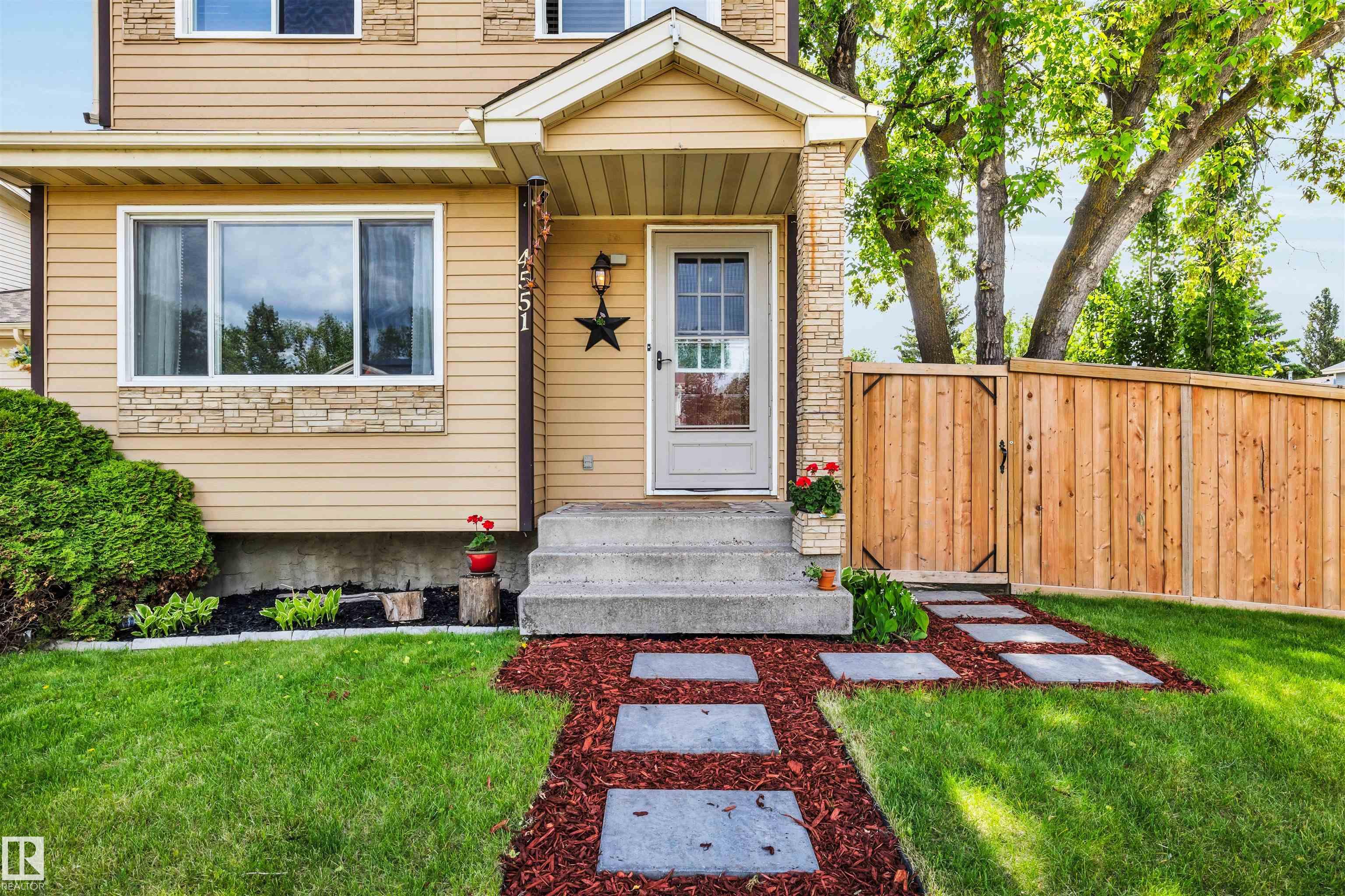 4551 33a Avenue NW, Weinlos, Edmonton
