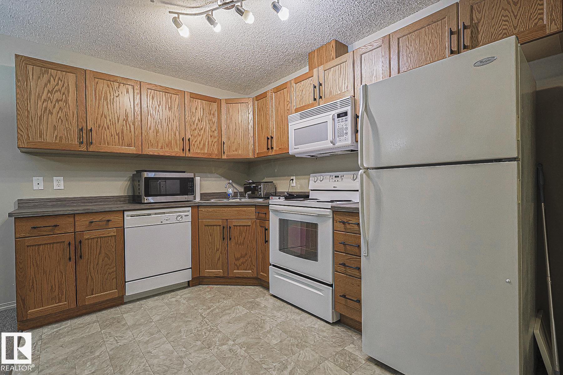 119 - 309 Clareview Station Drive NW, Clareview Town Centre, Edmonton