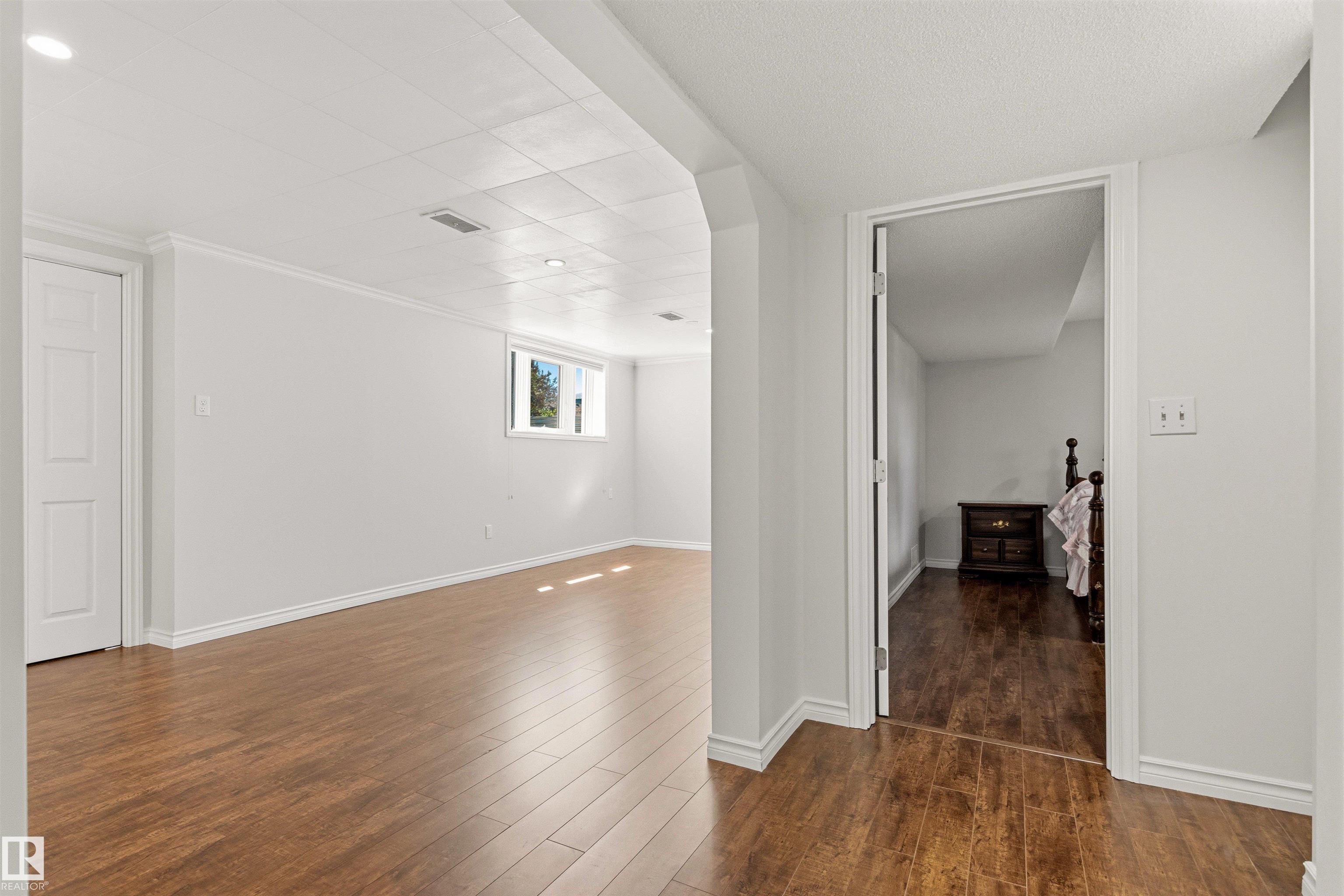 Photo 26 at 8708 89 Avenue NW, Bonnie Doon, Edmonton