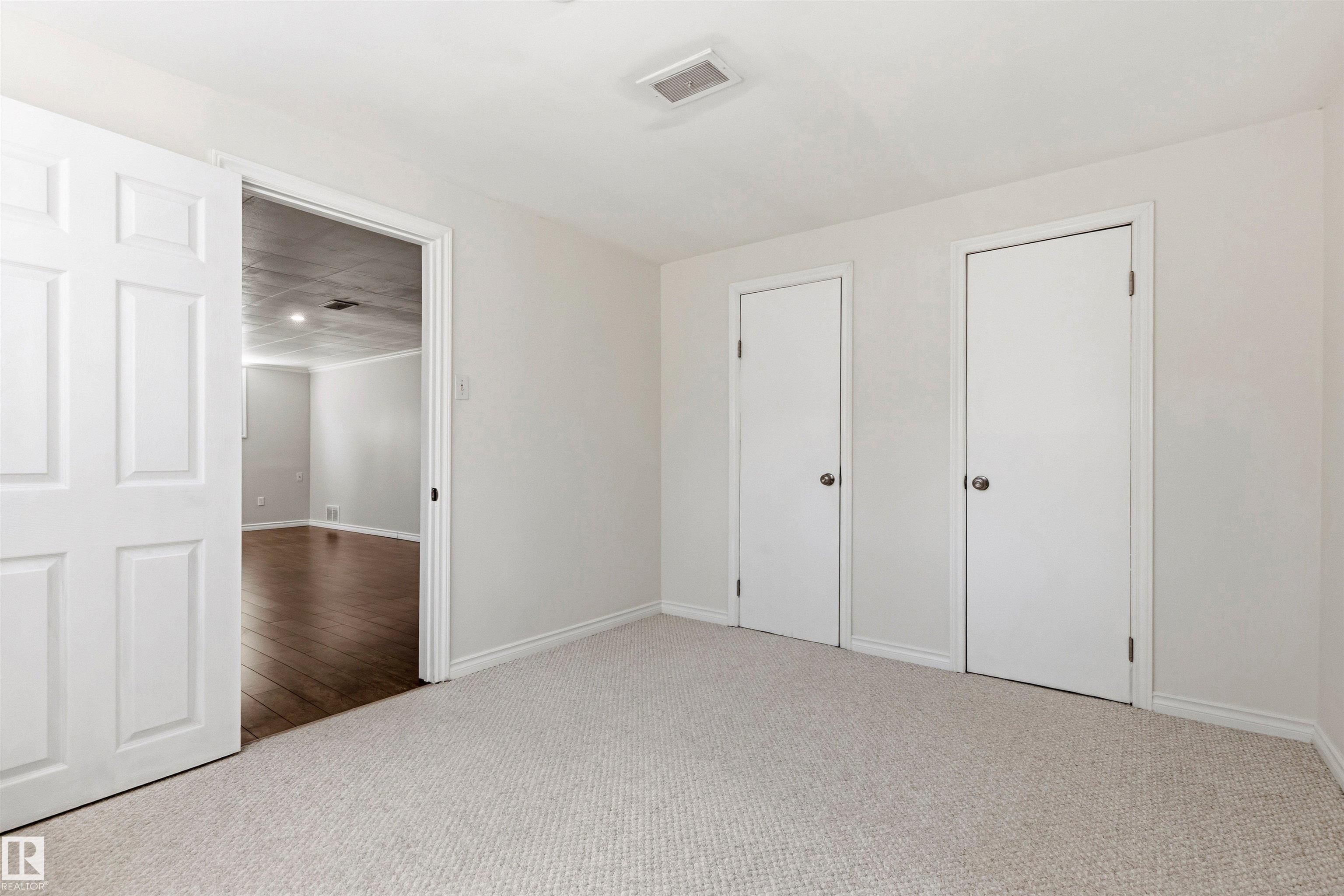 Photo 31 at 8708 89 Avenue NW, Bonnie Doon, Edmonton