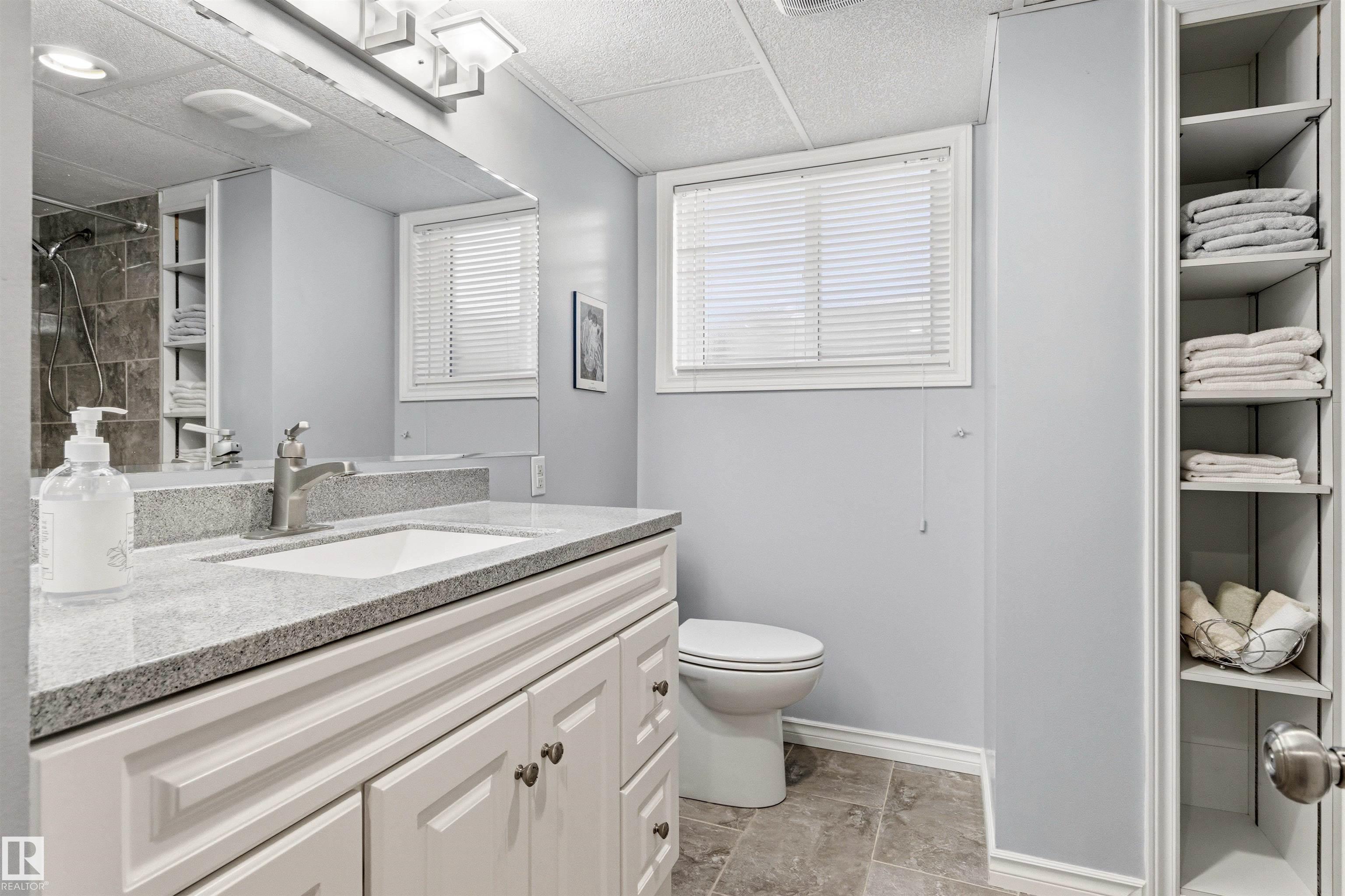 Photo 33 at 8708 89 Avenue NW, Bonnie Doon, Edmonton