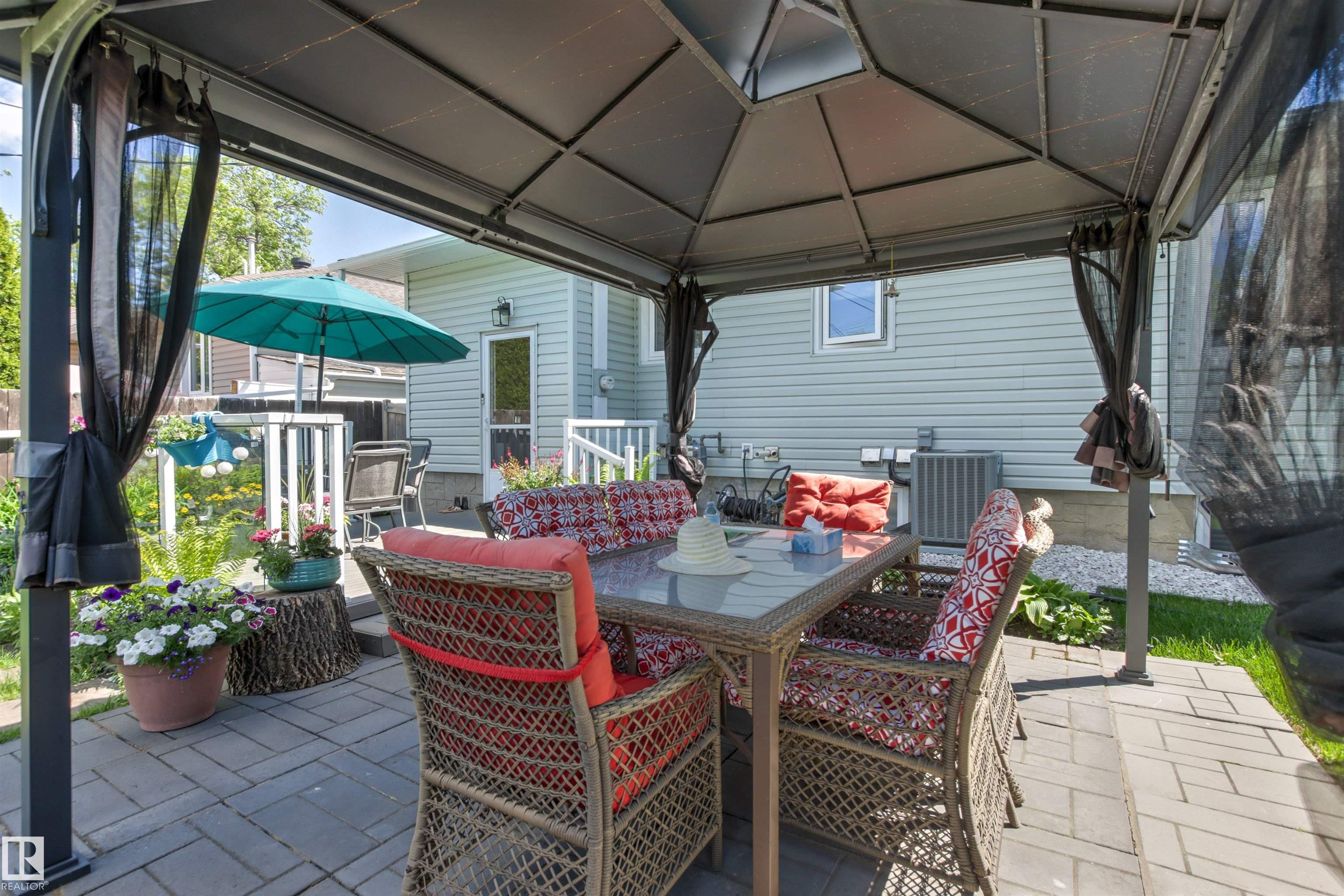 Photo 43 at 8708 89 Avenue NW, Bonnie Doon, Edmonton