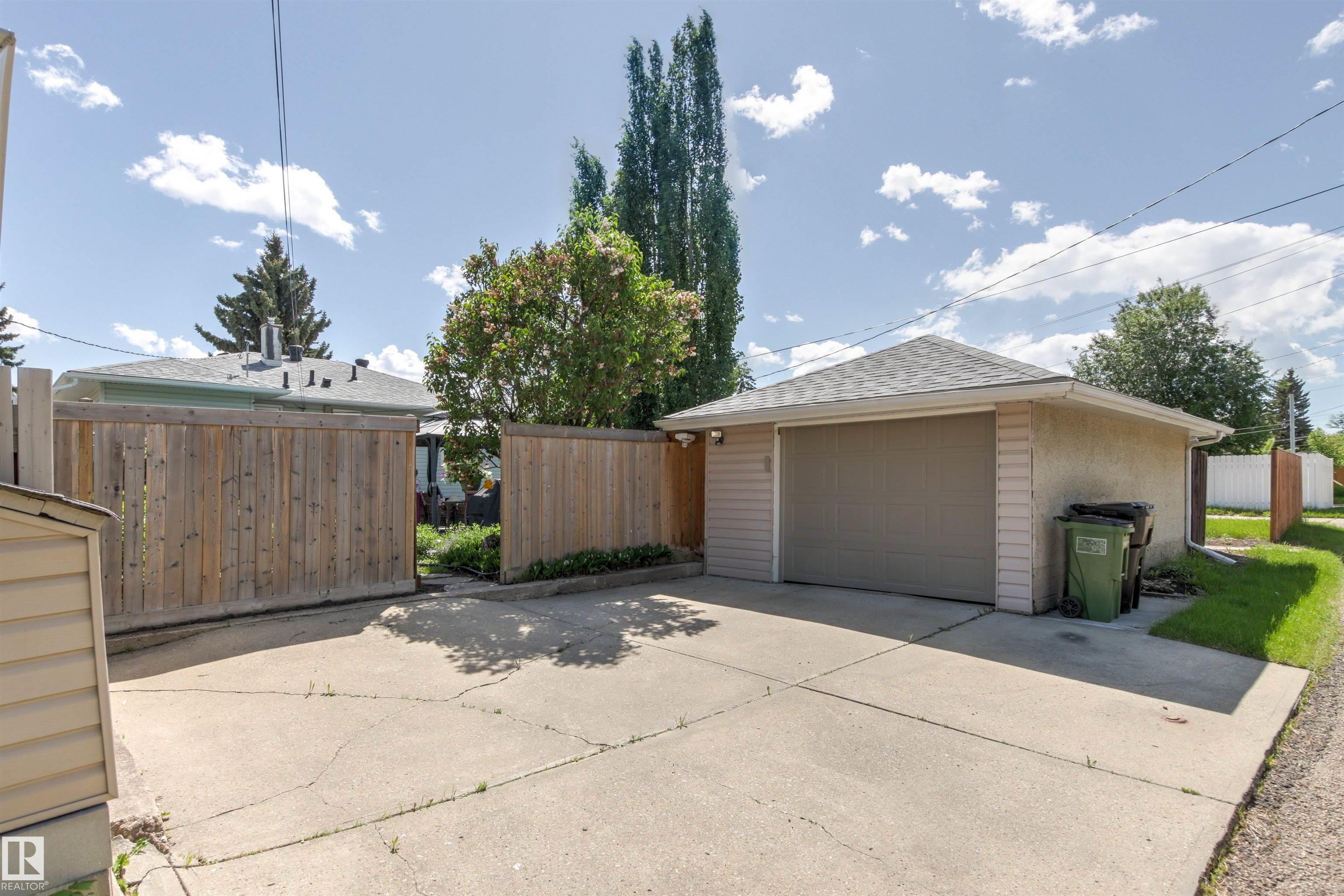 Photo 50 at 8708 89 Avenue NW, Bonnie Doon, Edmonton