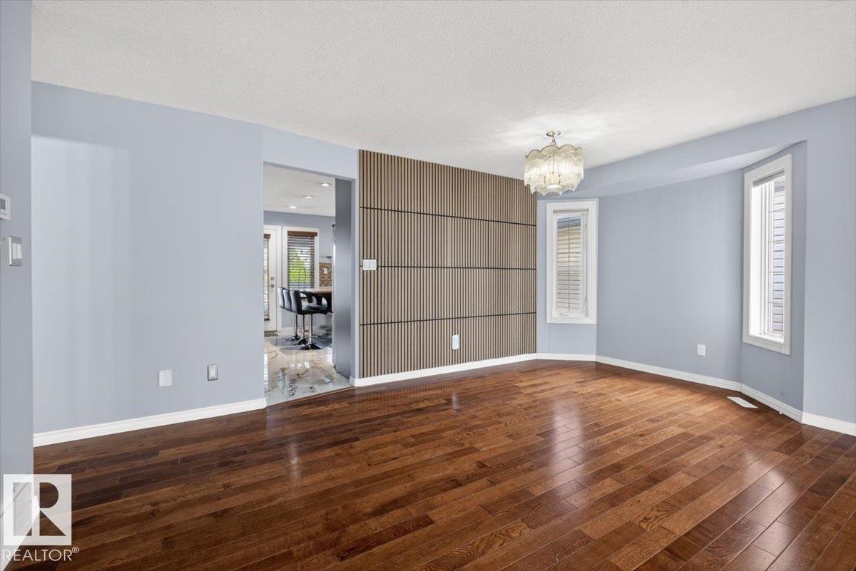 Photo 15 at 946 Jordan Crescent NW, Jackson Heights, Edmonton