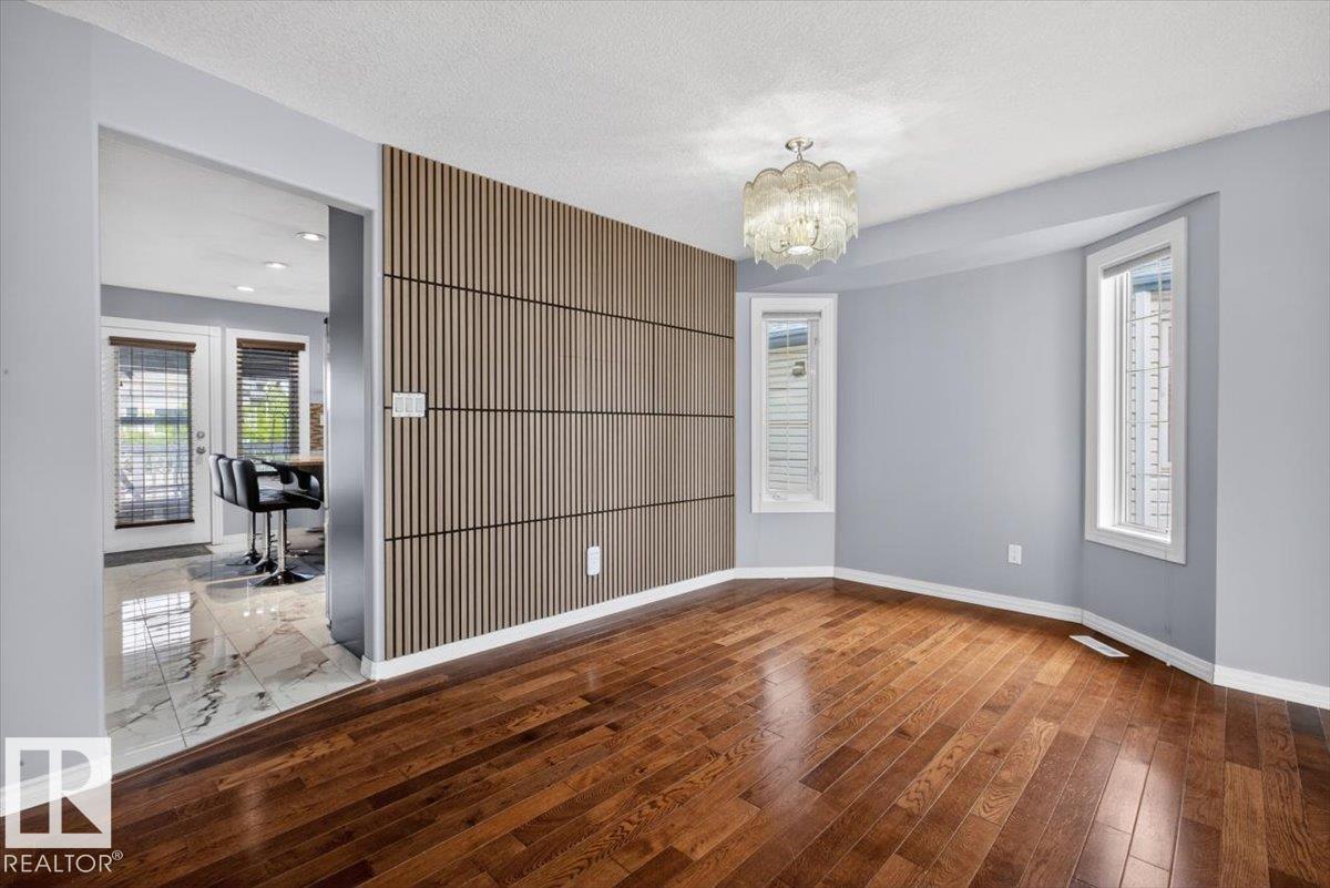 Photo 16 at 946 Jordan Crescent NW, Jackson Heights, Edmonton