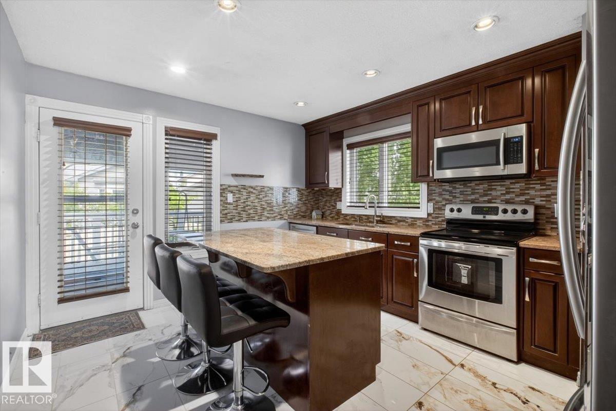 Photo 21 at 946 Jordan Crescent NW, Jackson Heights, Edmonton