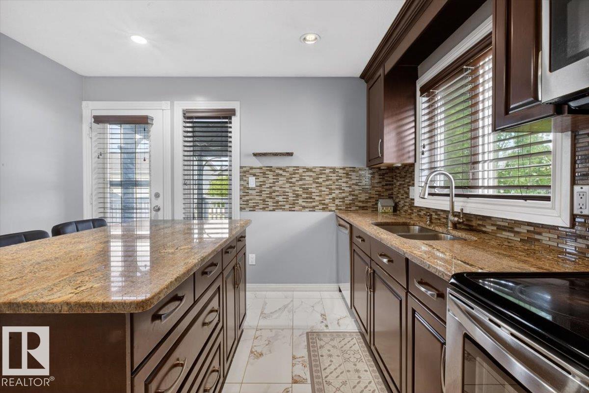 Photo 25 at 946 Jordan Crescent NW, Jackson Heights, Edmonton