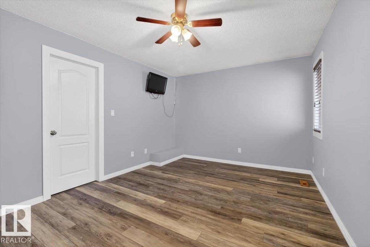 Photo 35 at 946 Jordan Crescent NW, Jackson Heights, Edmonton