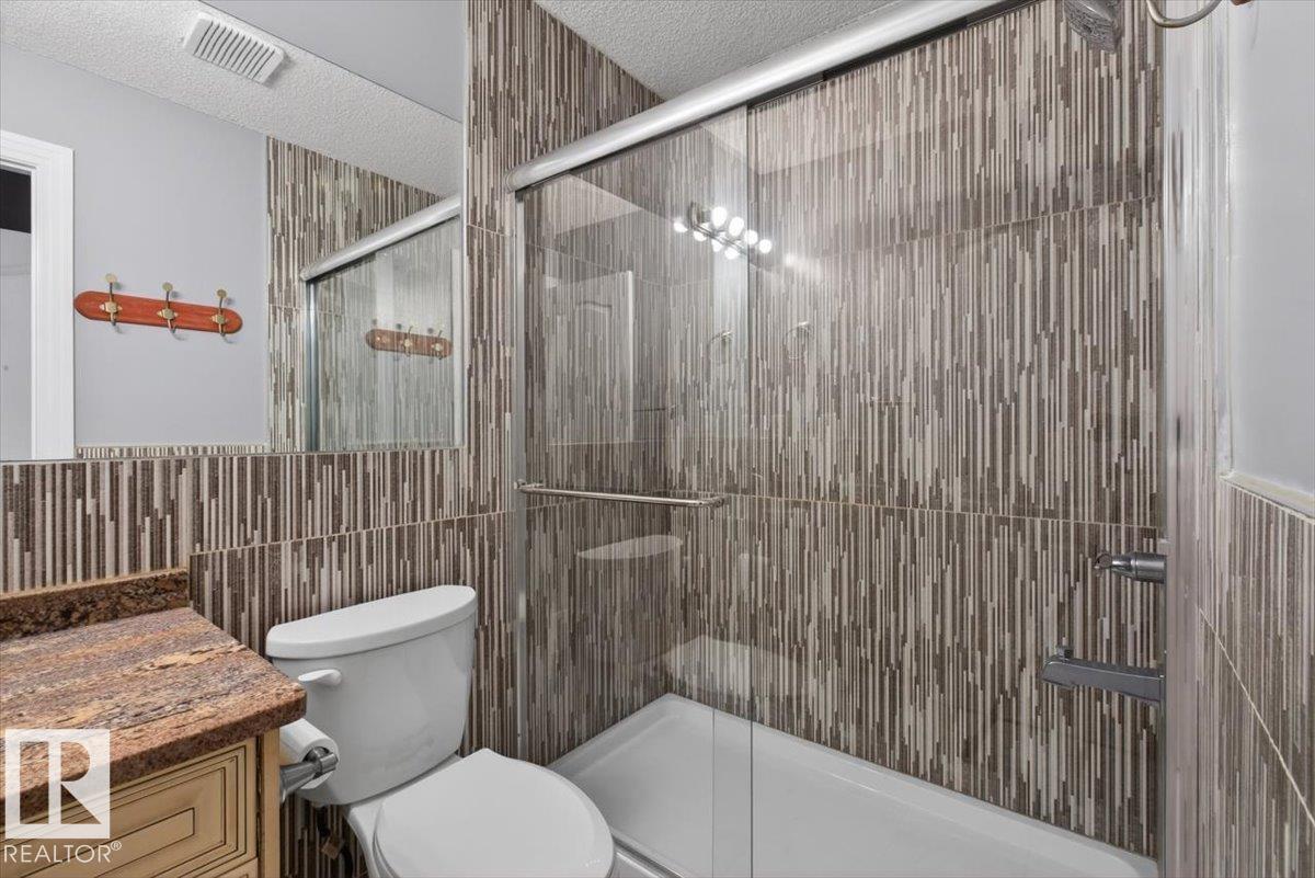 Photo 38 at 946 Jordan Crescent NW, Jackson Heights, Edmonton