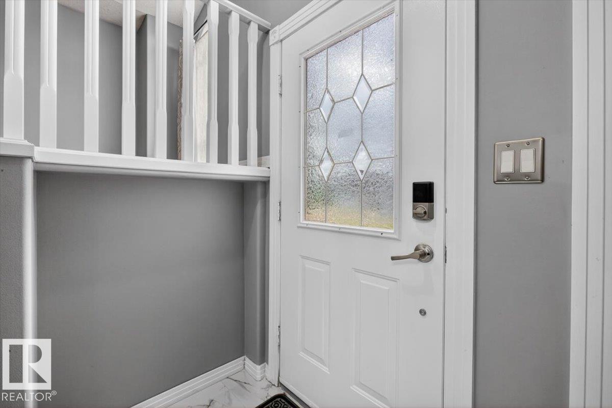 Photo 7 at 946 Jordan Crescent NW, Jackson Heights, Edmonton