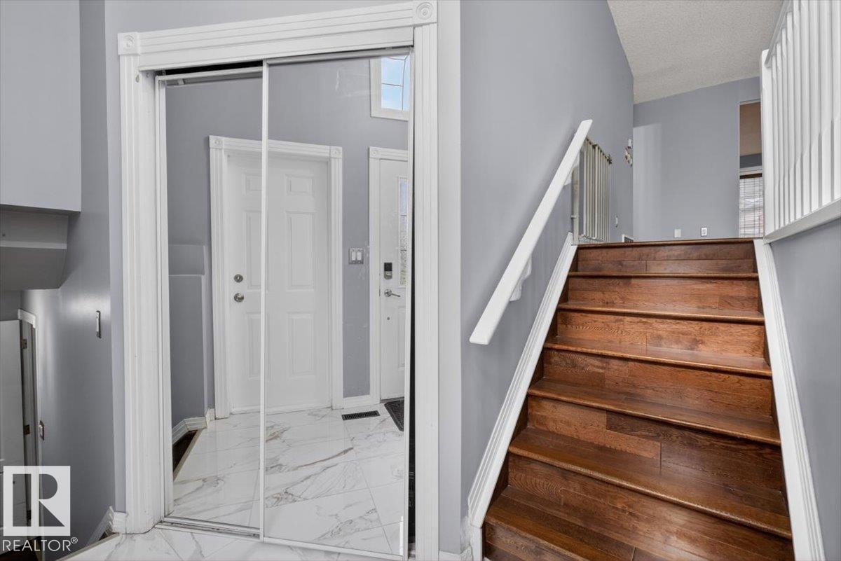 Photo 8 at 946 Jordan Crescent NW, Jackson Heights, Edmonton