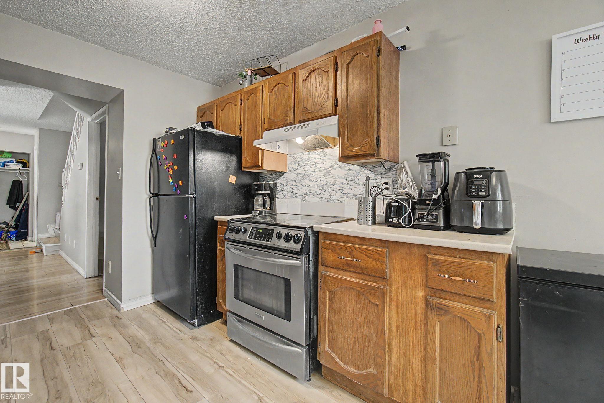 Photo 18 at 45 - 2020 105 Street NW, Keheewin, Edmonton
