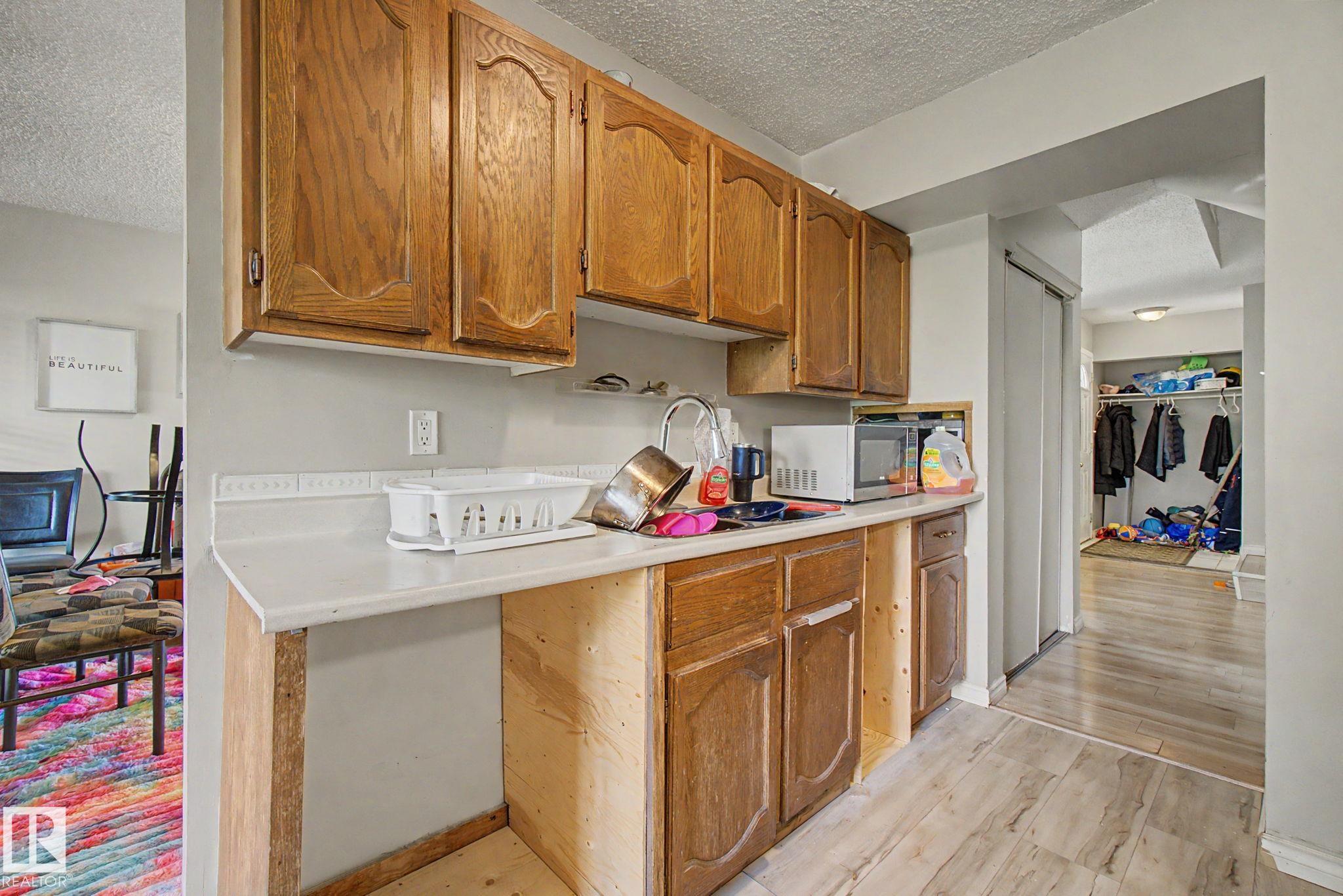 Photo 19 at 45 - 2020 105 Street NW, Keheewin, Edmonton
