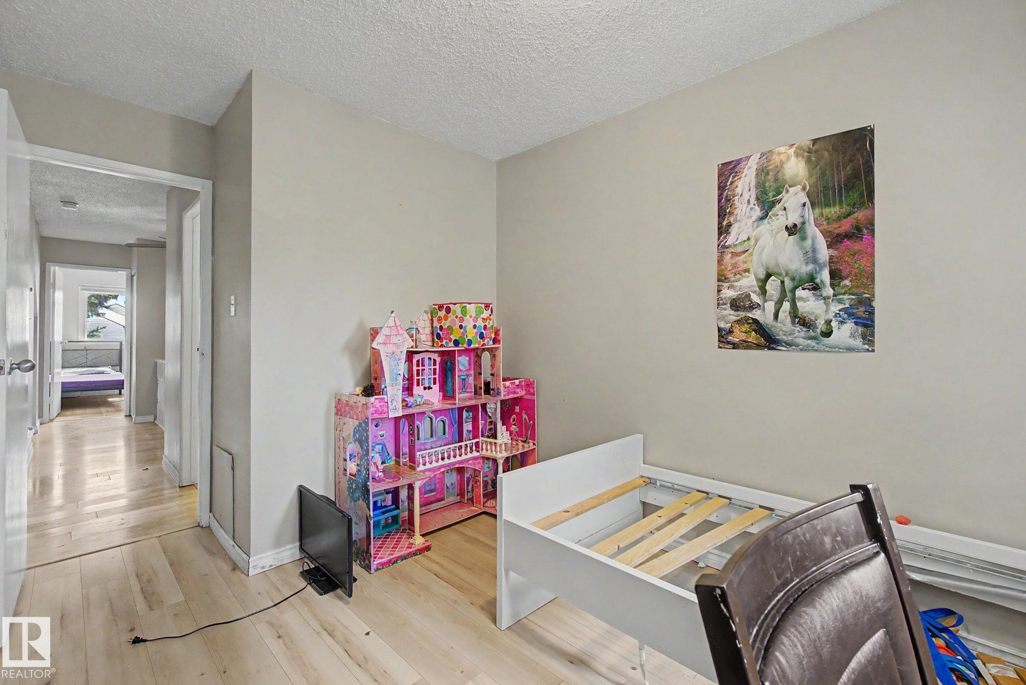 Photo 38 at 45 - 2020 105 Street NW, Keheewin, Edmonton