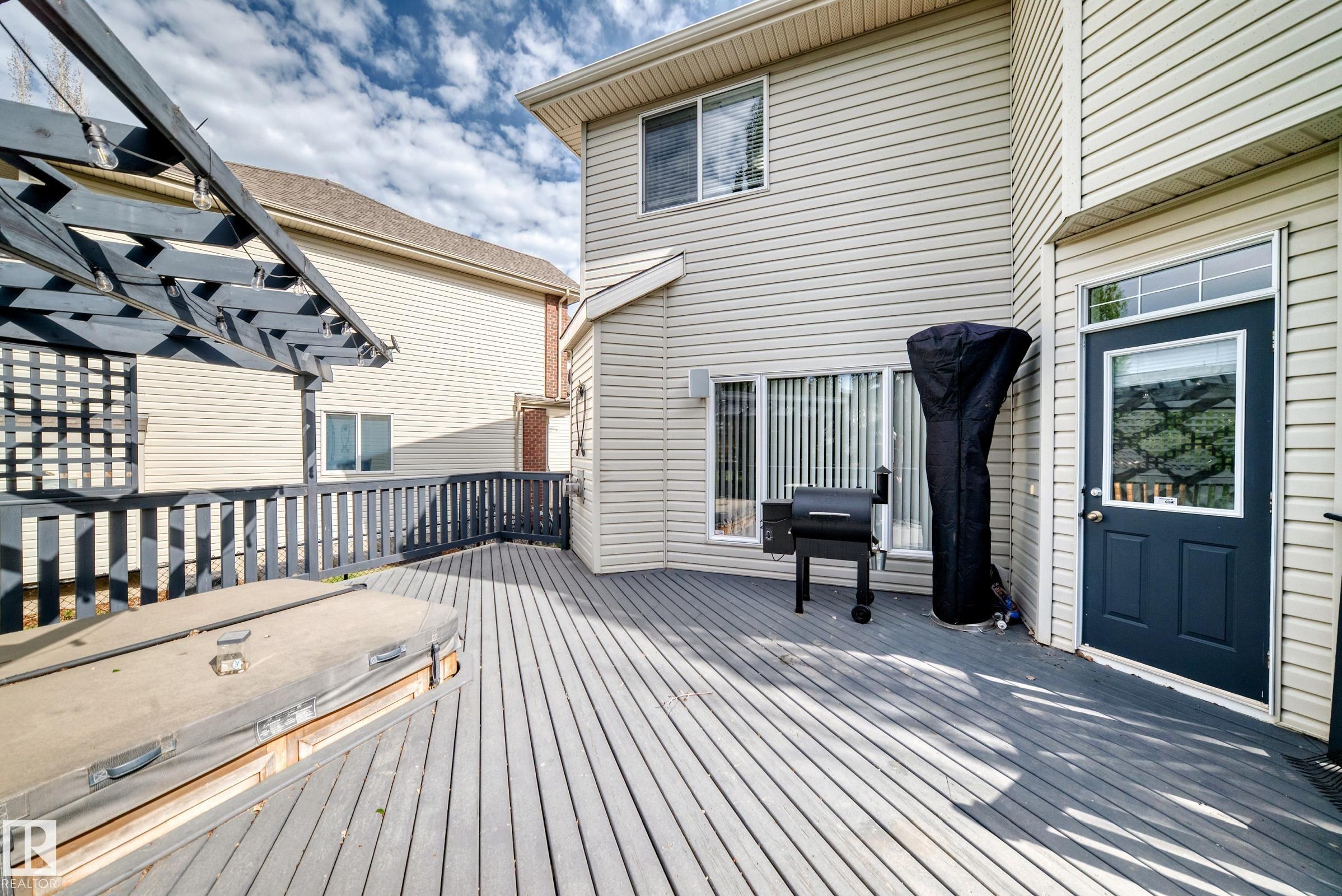 Photo 11 at 167 Galland Crescent NW, Glastonbury, Edmonton