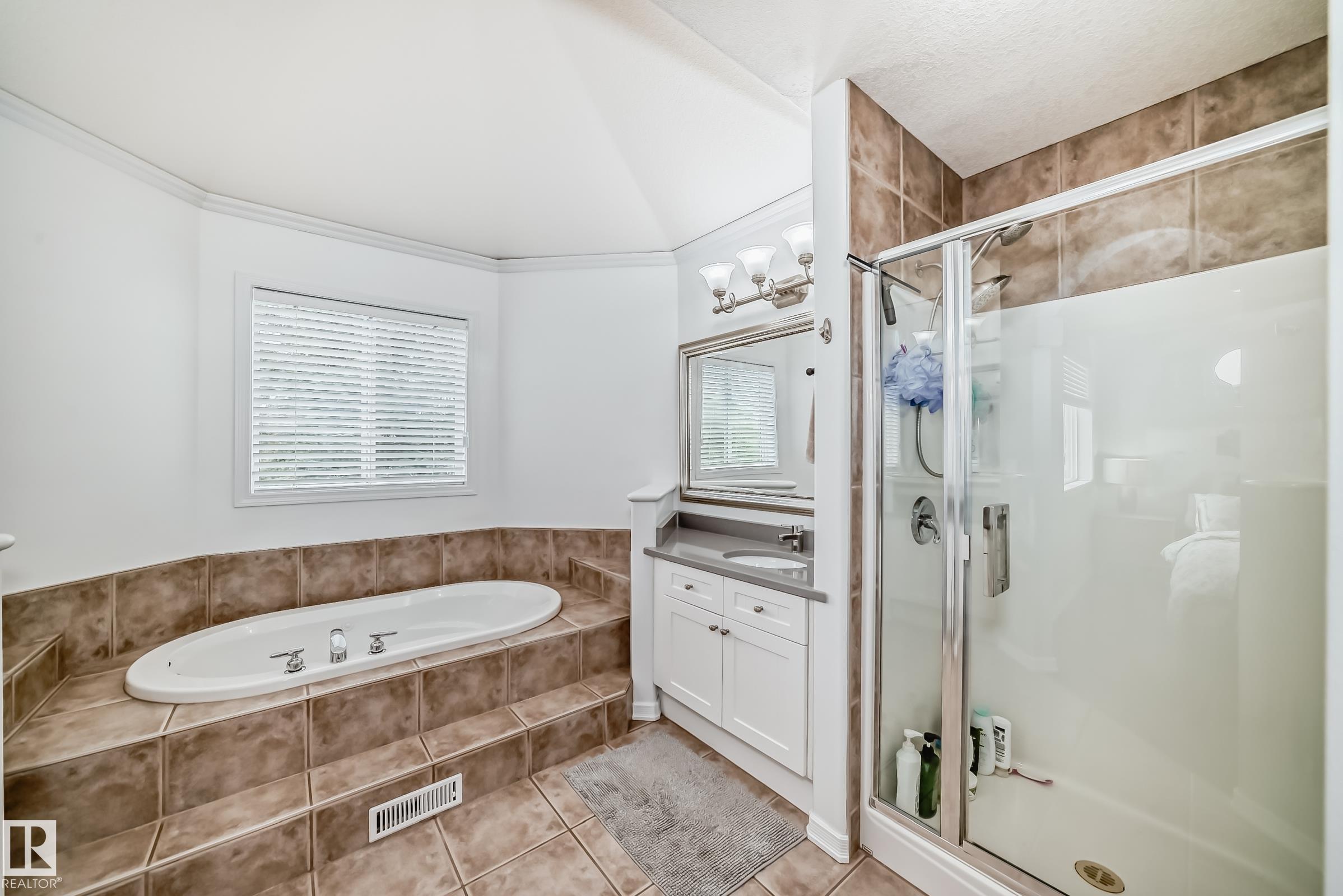 Photo 31 at 167 Galland Crescent NW, Glastonbury, Edmonton