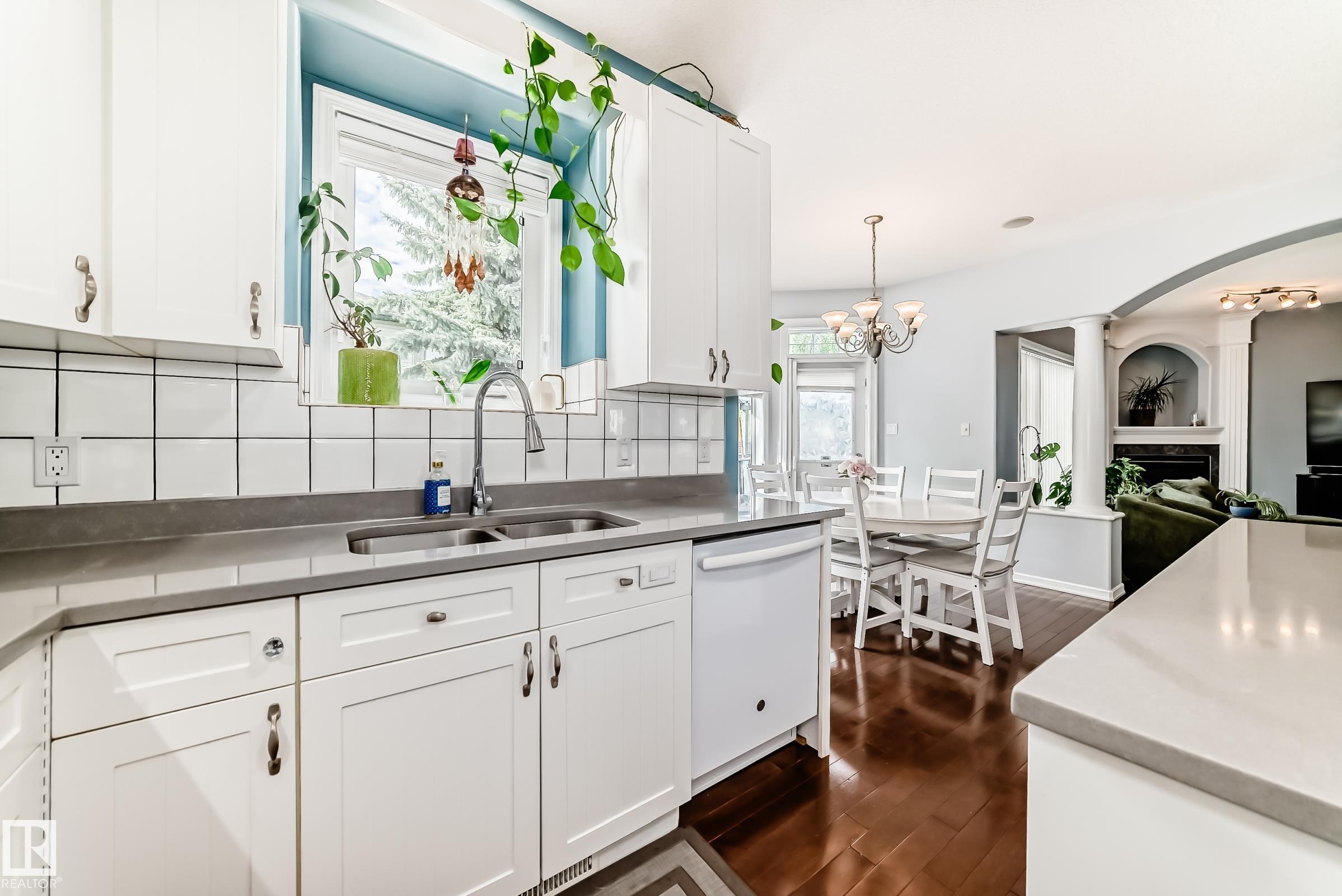 Photo 7 at 167 Galland Crescent NW, Glastonbury, Edmonton