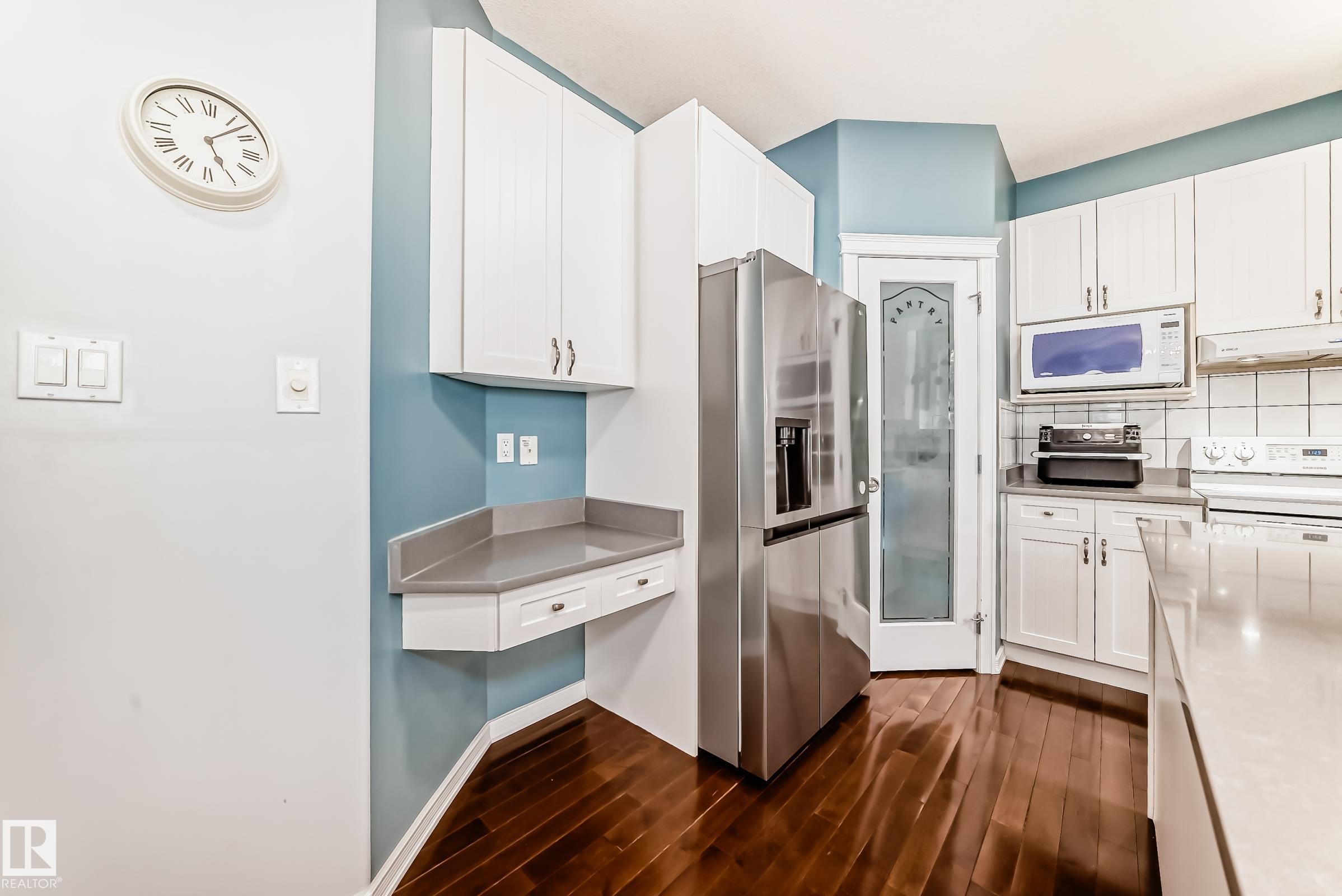 Photo 8 at 167 Galland Crescent NW, Glastonbury, Edmonton