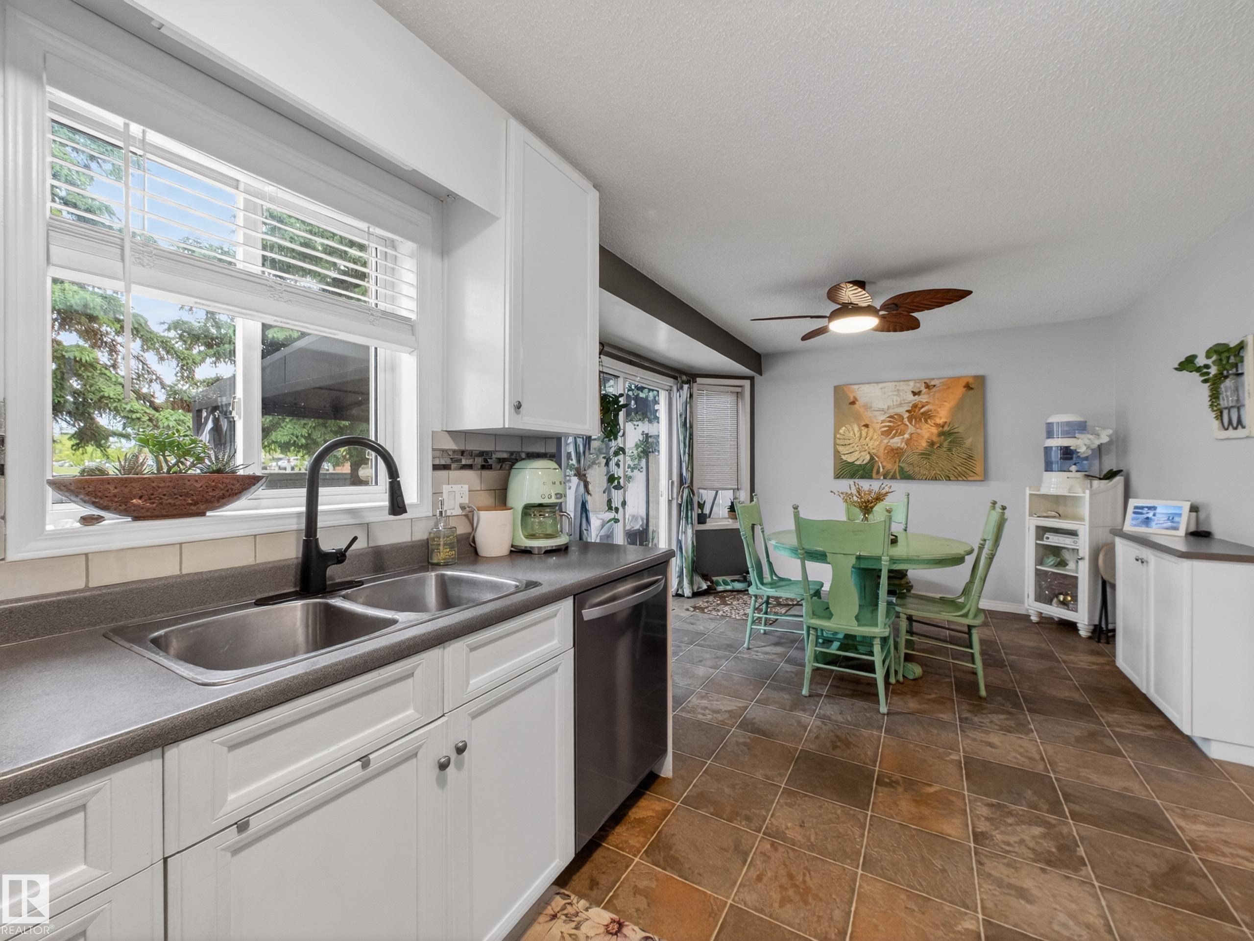 Photo 14 at 28 - 3311 58 Street NW, Tawa, Edmonton