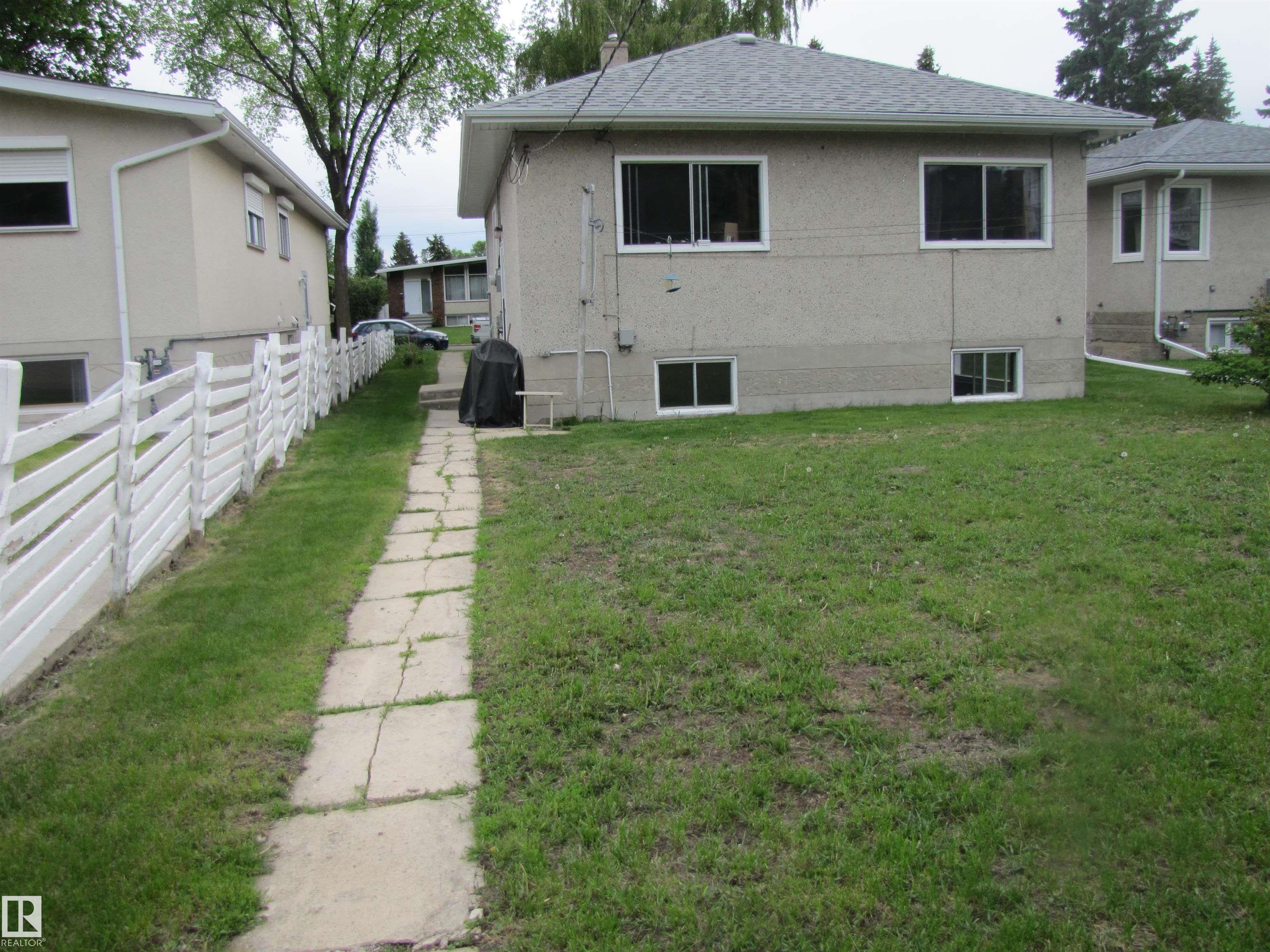 8122 83 Avenue NW, Idylwylde, Edmonton