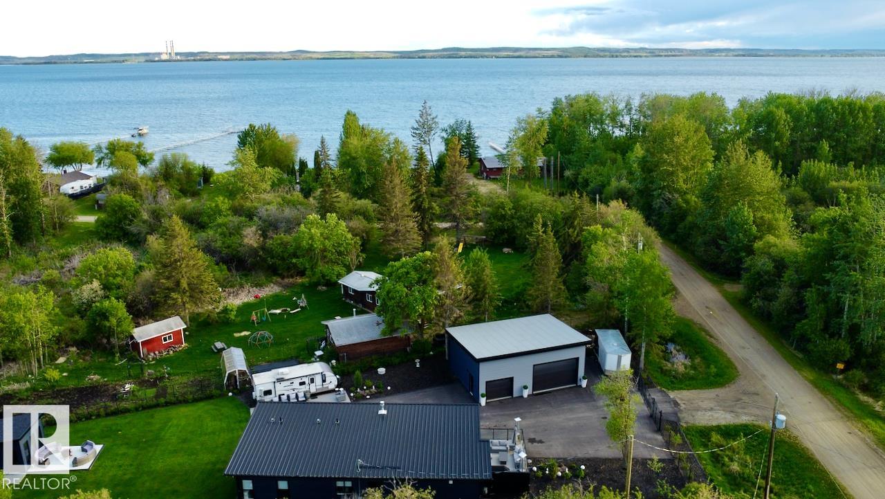 Photo 12 at 28 4319 Lakeshore Road, Ascot Beach, Rural Parkland County