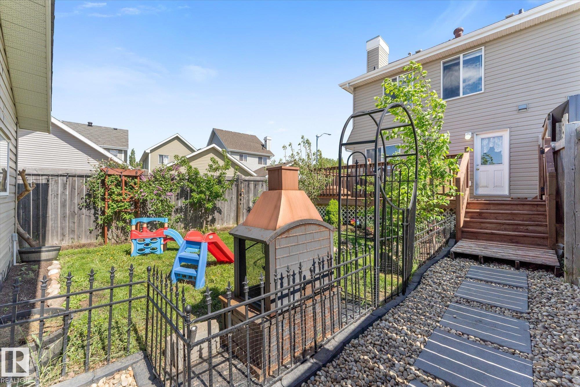 Photo 17 at 9074 Shaw Way SW, Summerside, Edmonton