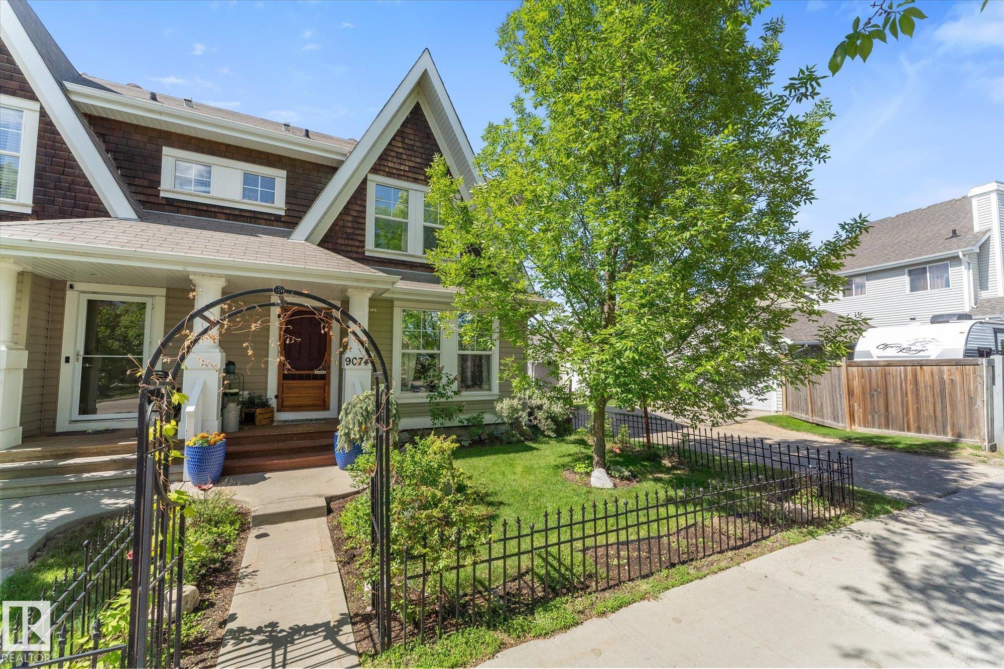9074 Shaw Way SW, Summerside, Edmonton