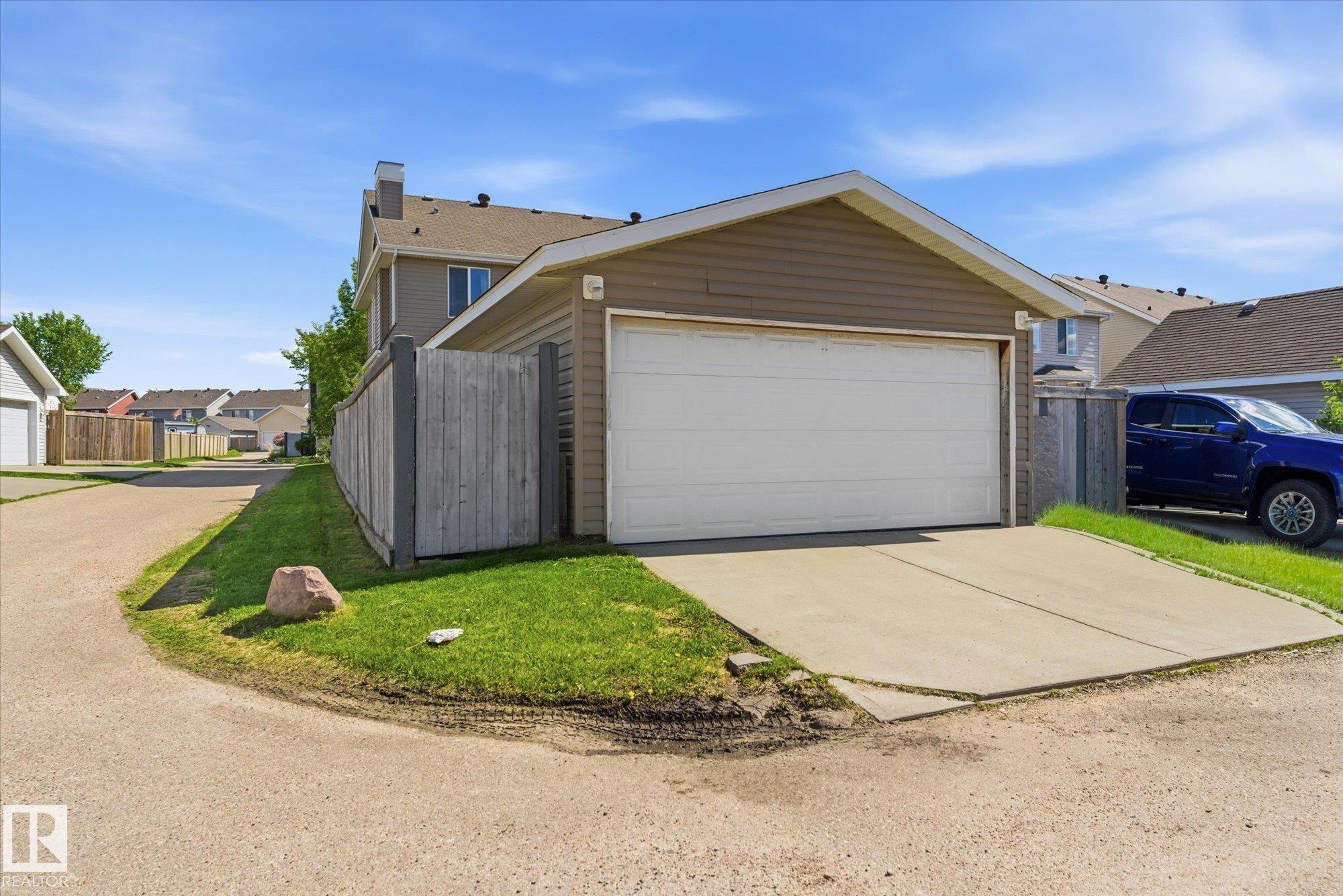 Photo 21 at 9074 Shaw Way SW, Summerside, Edmonton