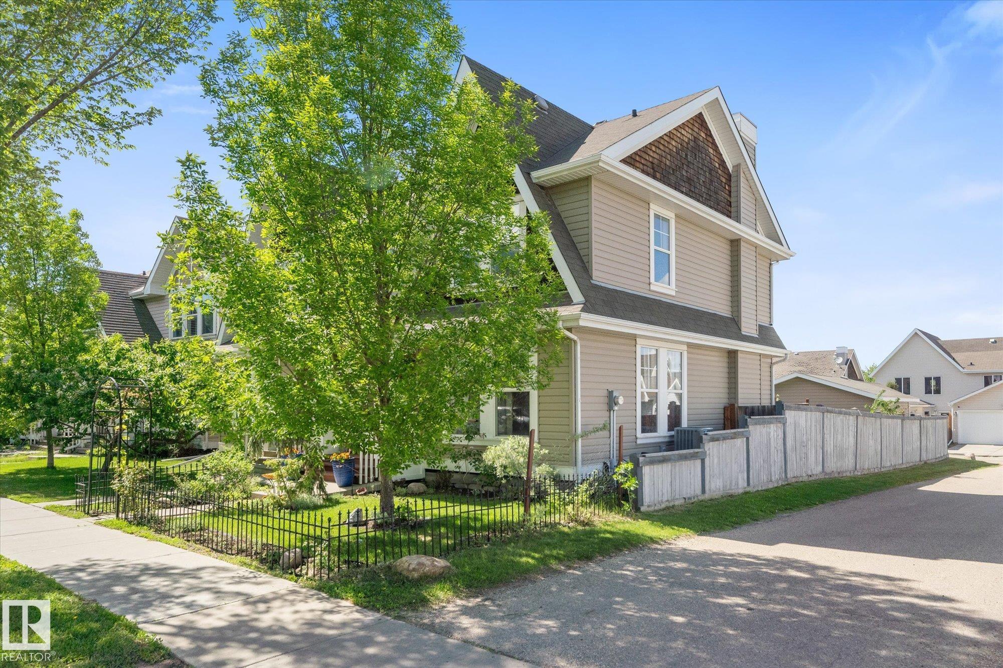 9074 Shaw Way SW, Summerside, Edmonton