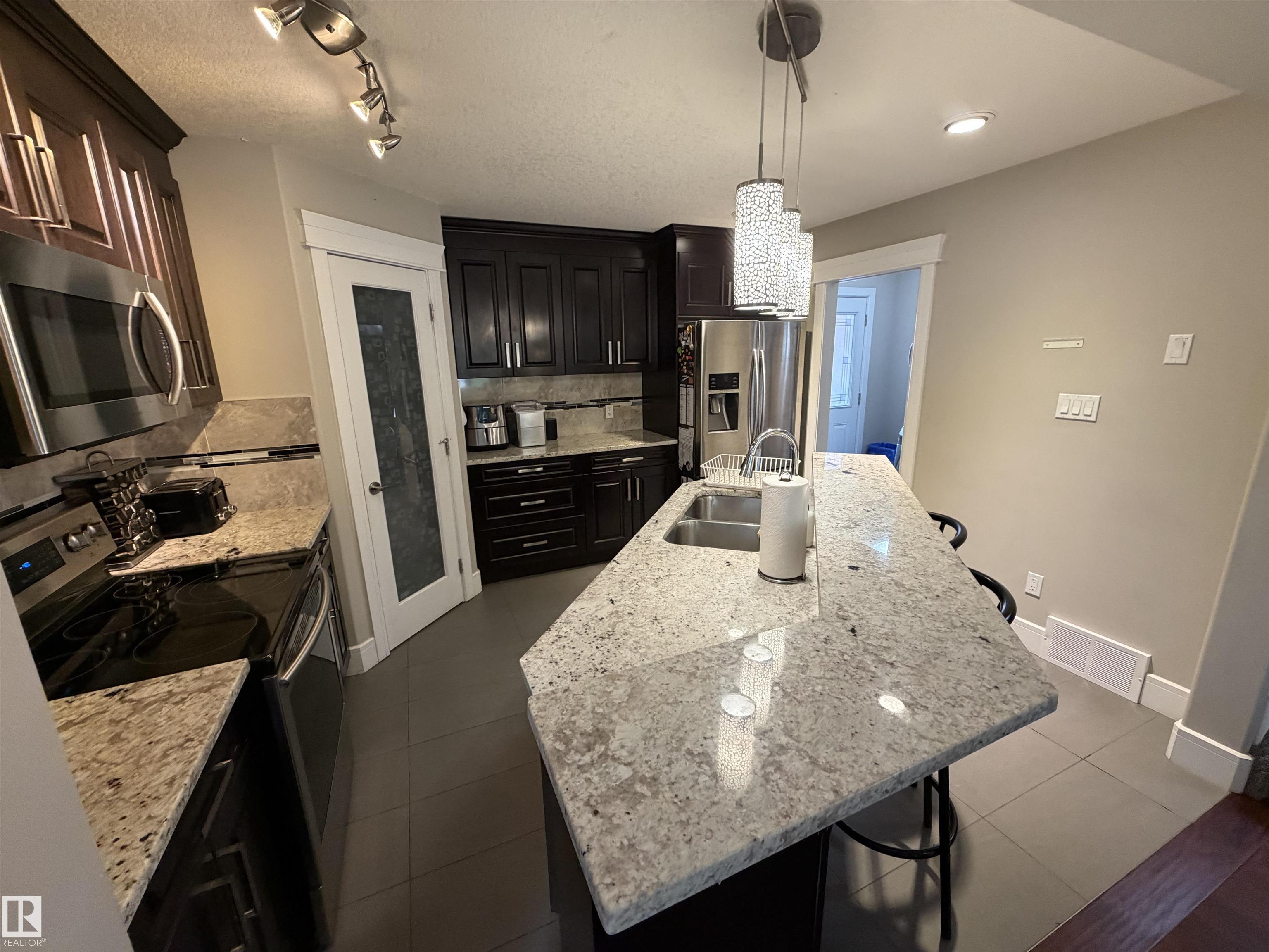10914 71 Avenue NW, Parkallen, Edmonton