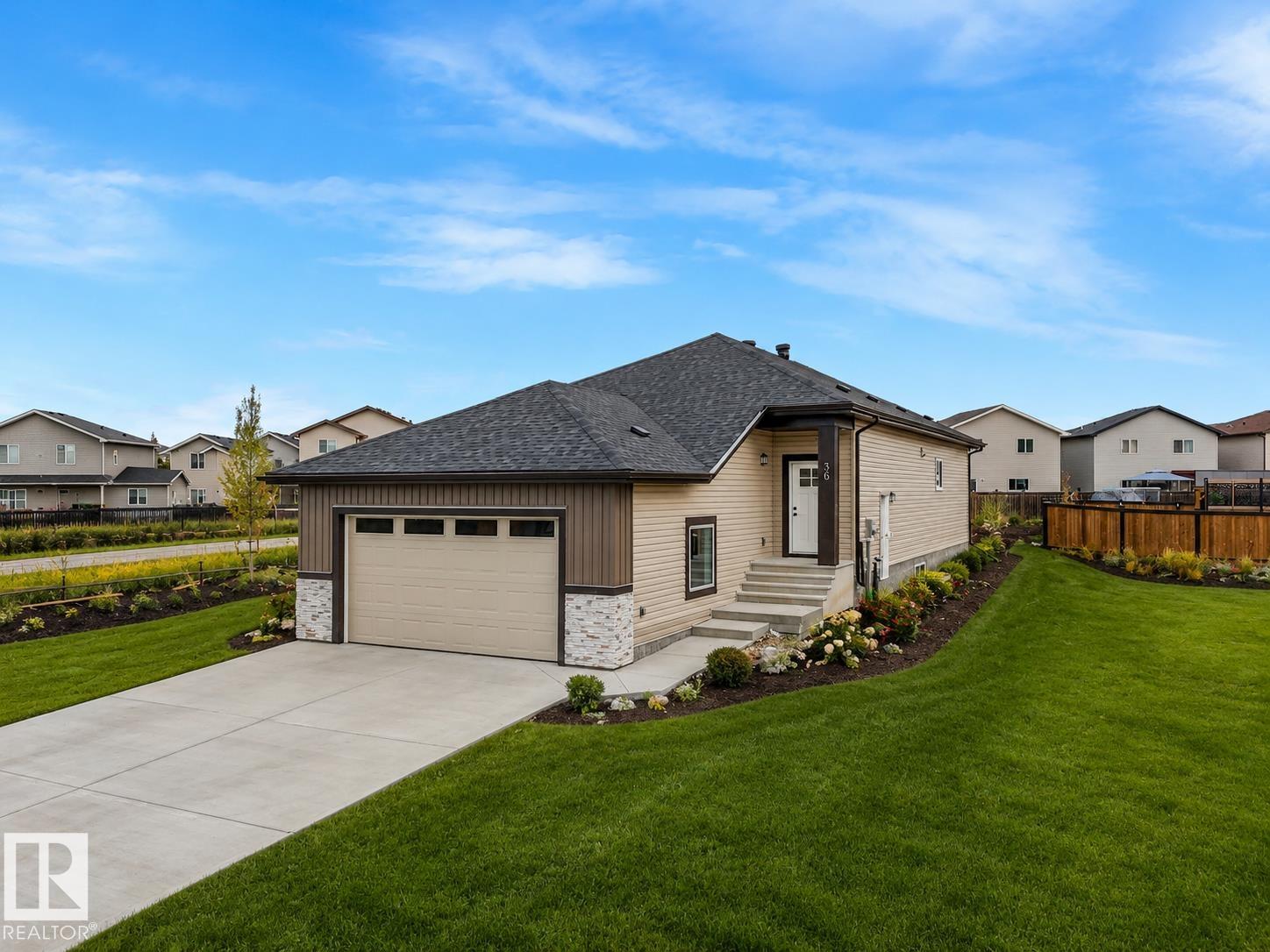 36 Dalquist Bay, Meadowview Park, Leduc
