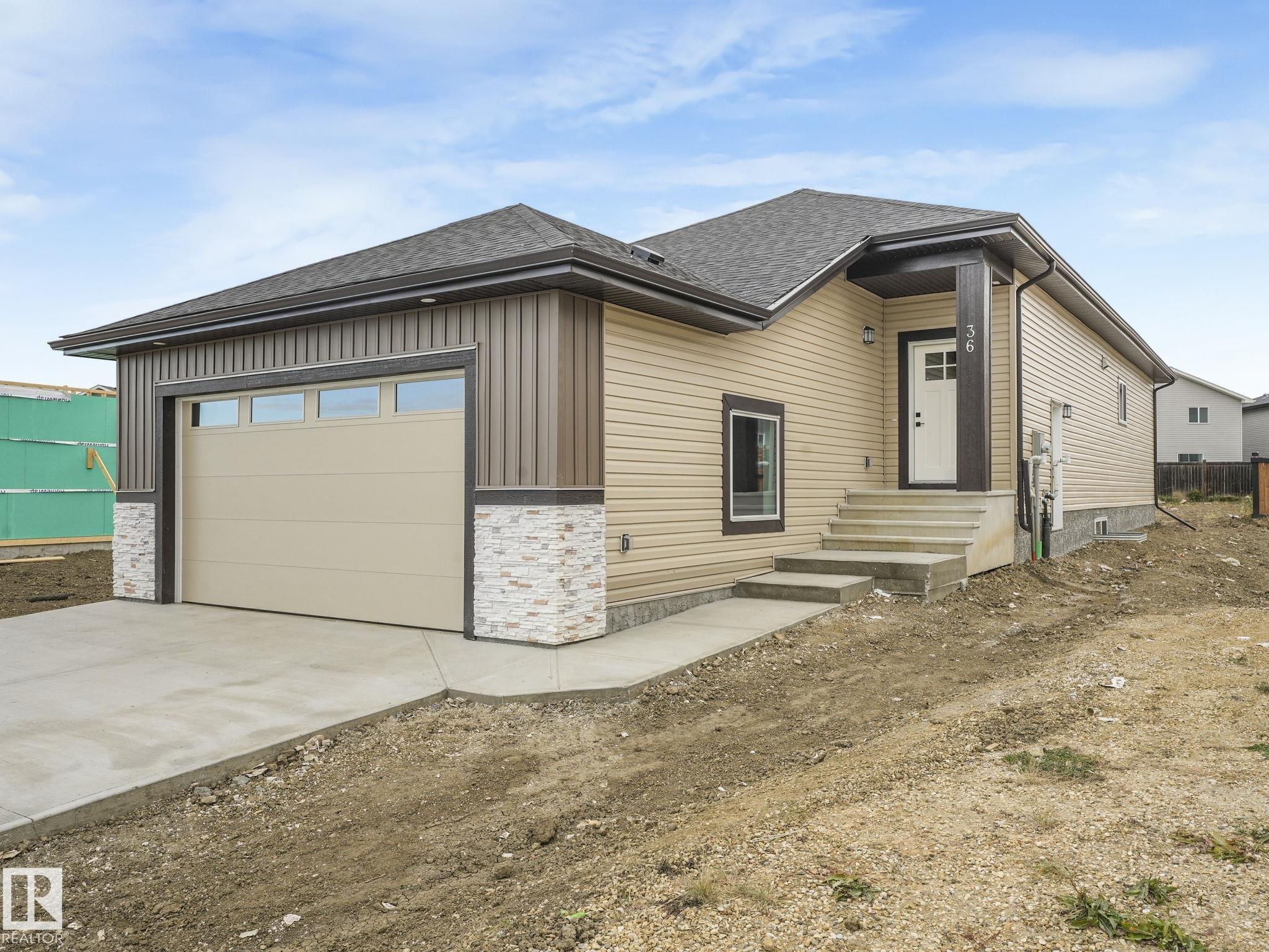 36 Dalquist Bay, Meadowview Park, Leduc