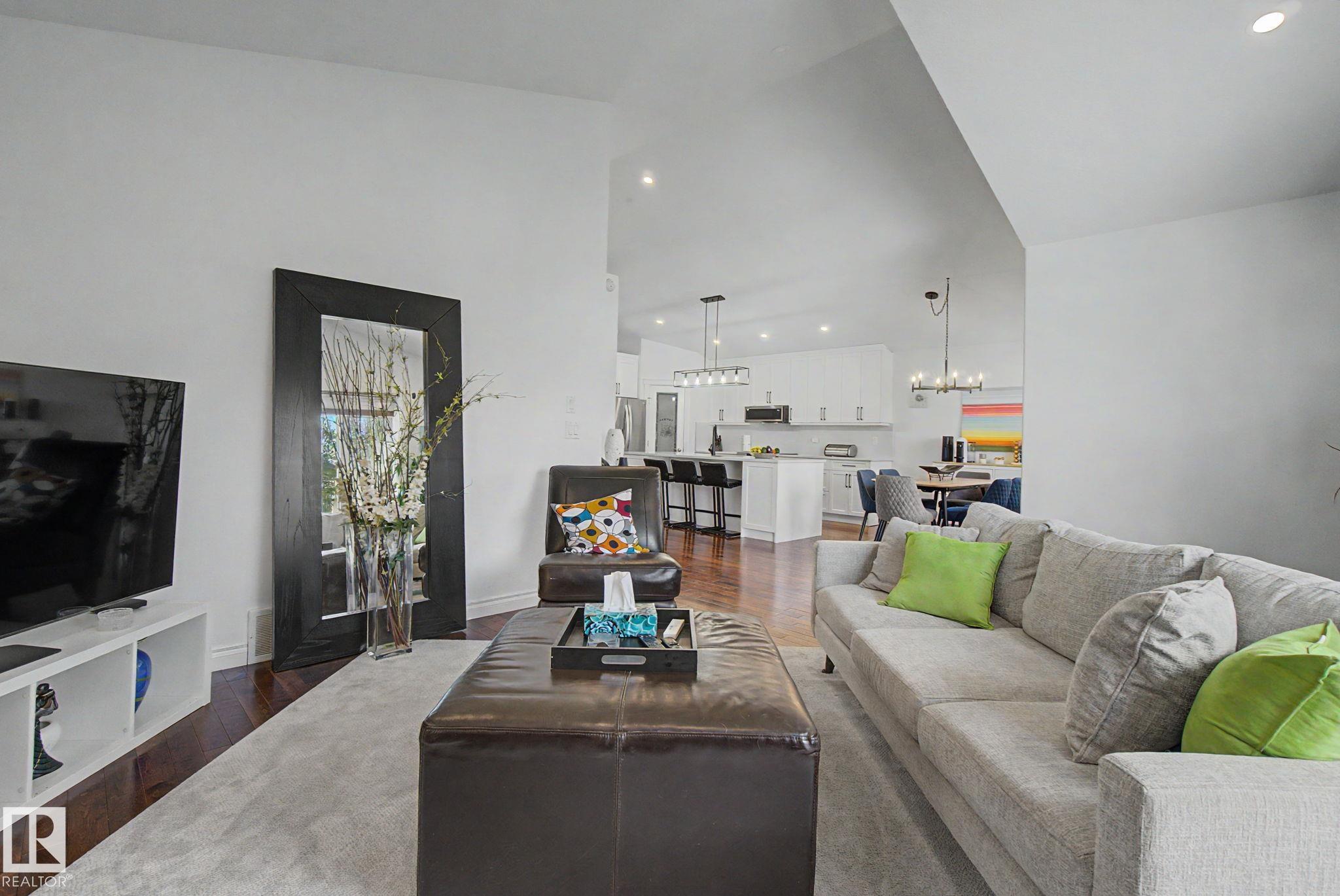 Photo 18 at 13408 161 Avenue NW, Carlton, Edmonton