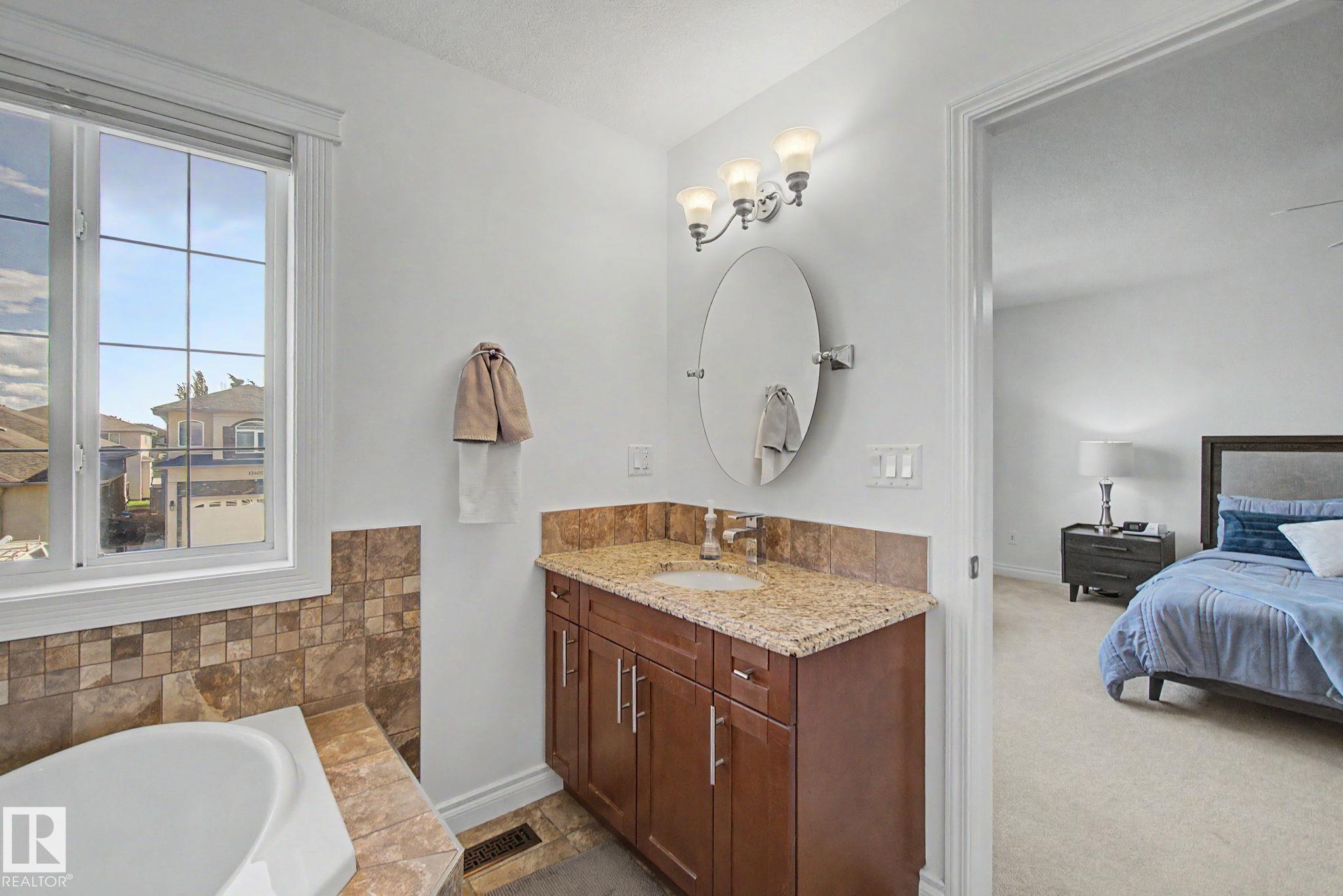 Photo 32 at 13408 161 Avenue NW, Carlton, Edmonton