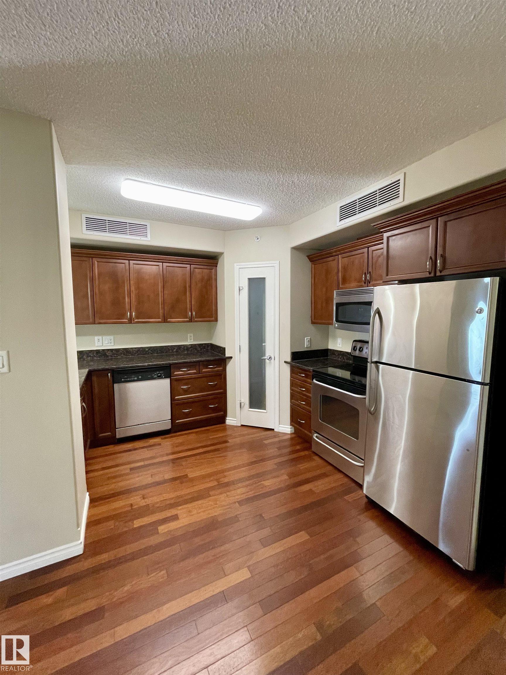Photo 9 at 205 - 9707 106 Street NW, Downtown, Edmonton